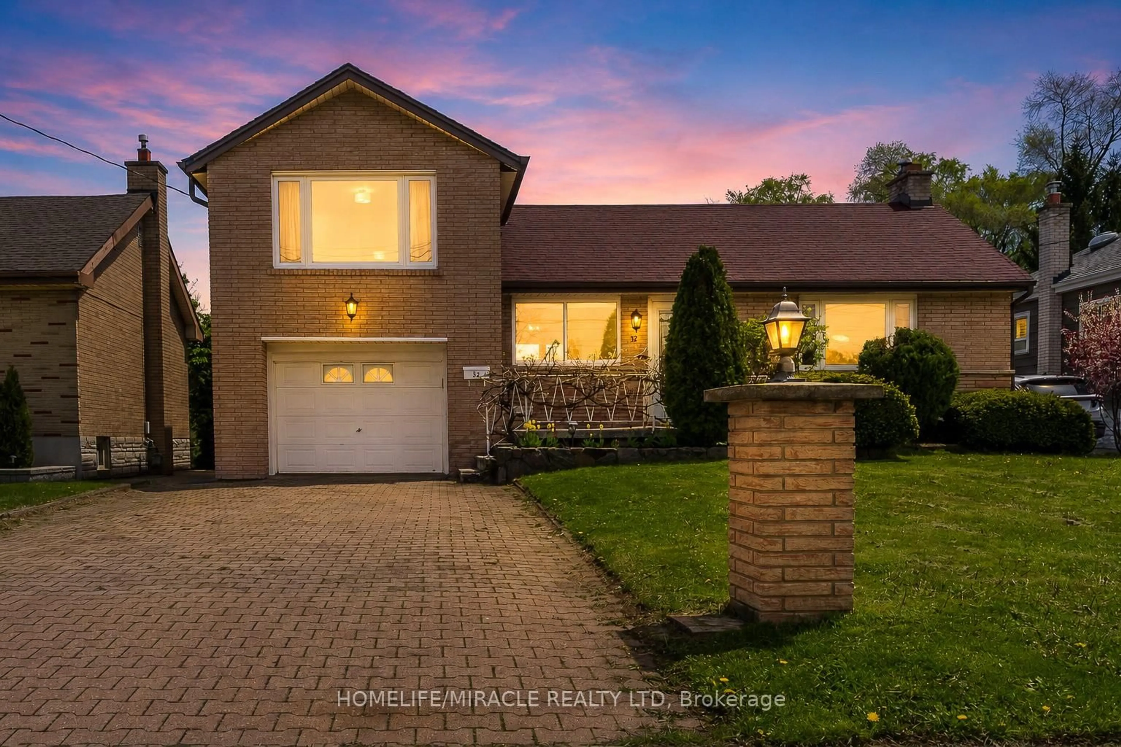 Home with brick exterior material, street for 32 Durham Rd, Hamilton Ontario L8E 1X1