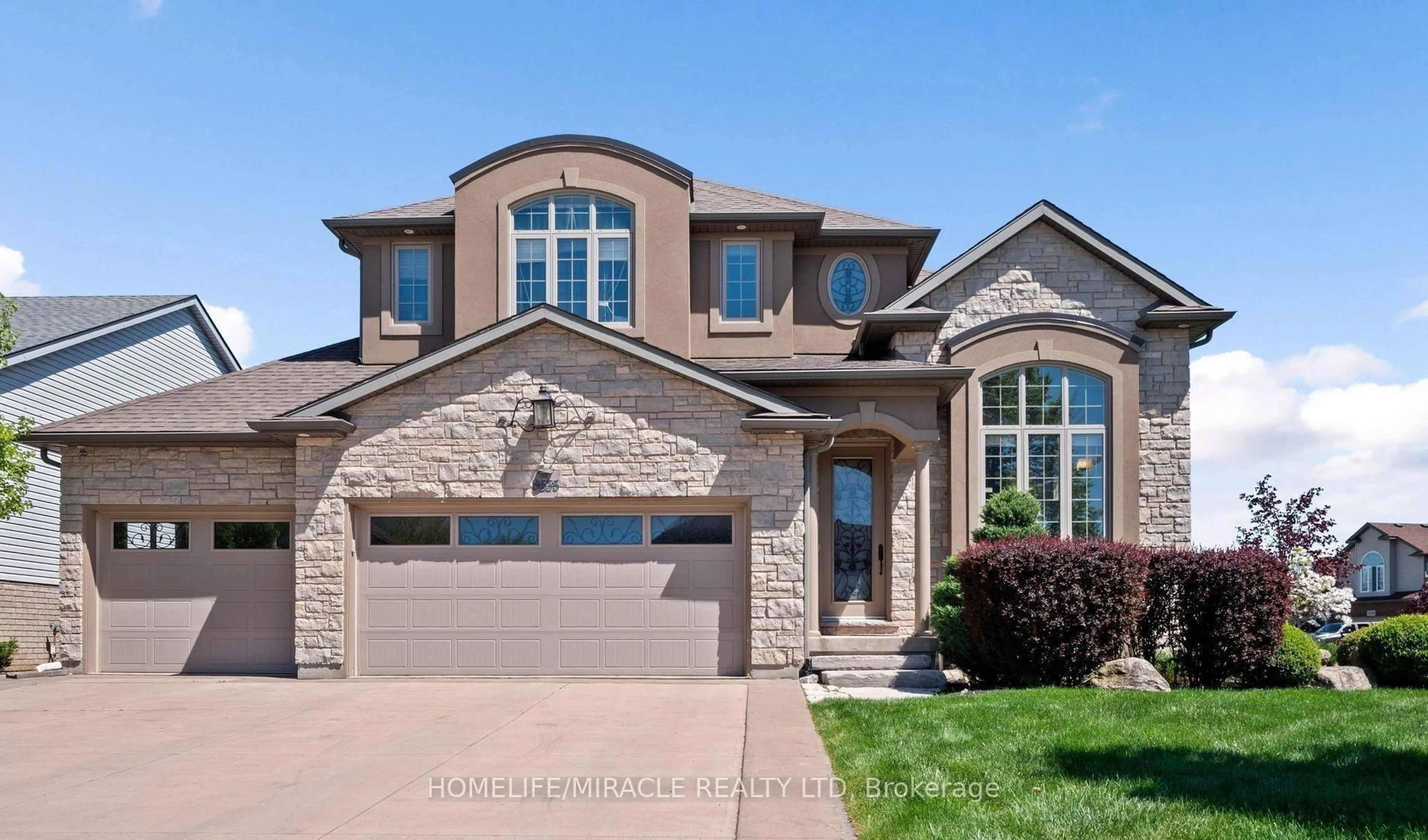 Home with brick exterior material, street for 8535 Forestview Blvd, Niagara Falls Ontario L2H 0B2