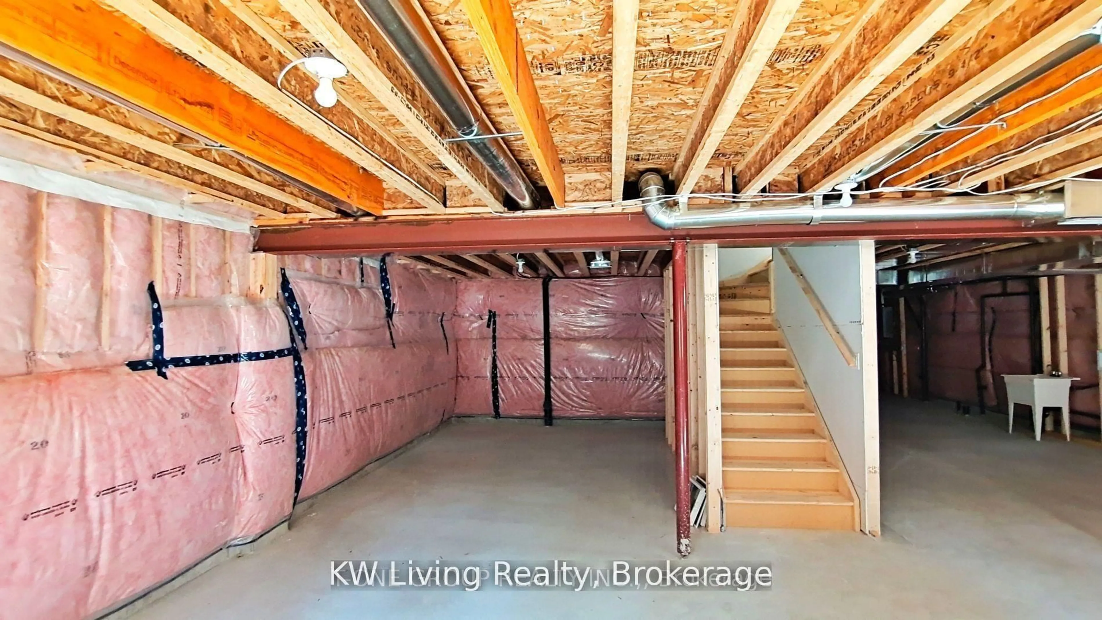 Storage room or clothes room or walk-in closet for 55 Hillcroft Way, Kawartha Lakes Ontario K0M 1A0