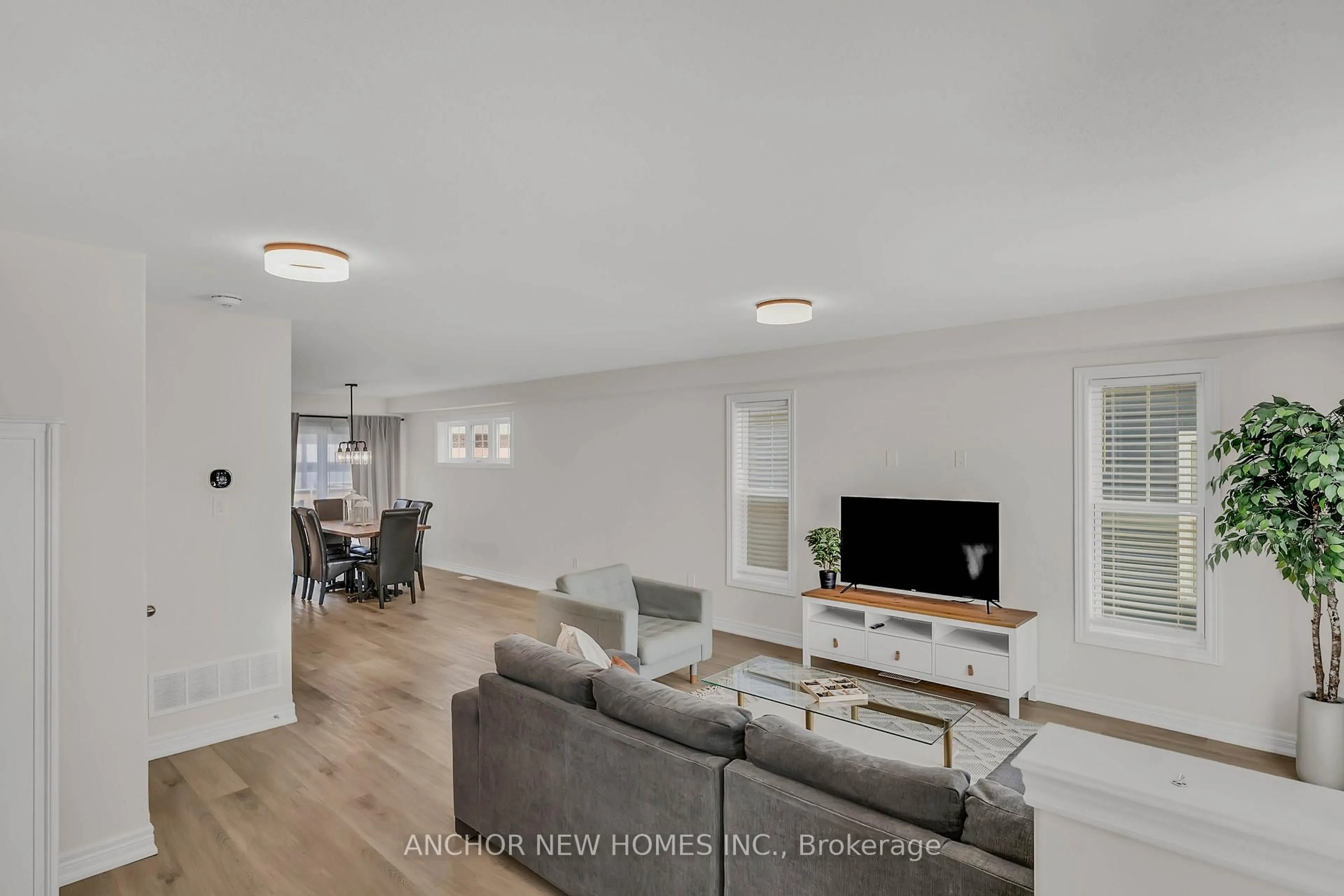 Living room with furniture, unknown for 883 Broadview Blvd, Peterborough Ontario K9H 0J1