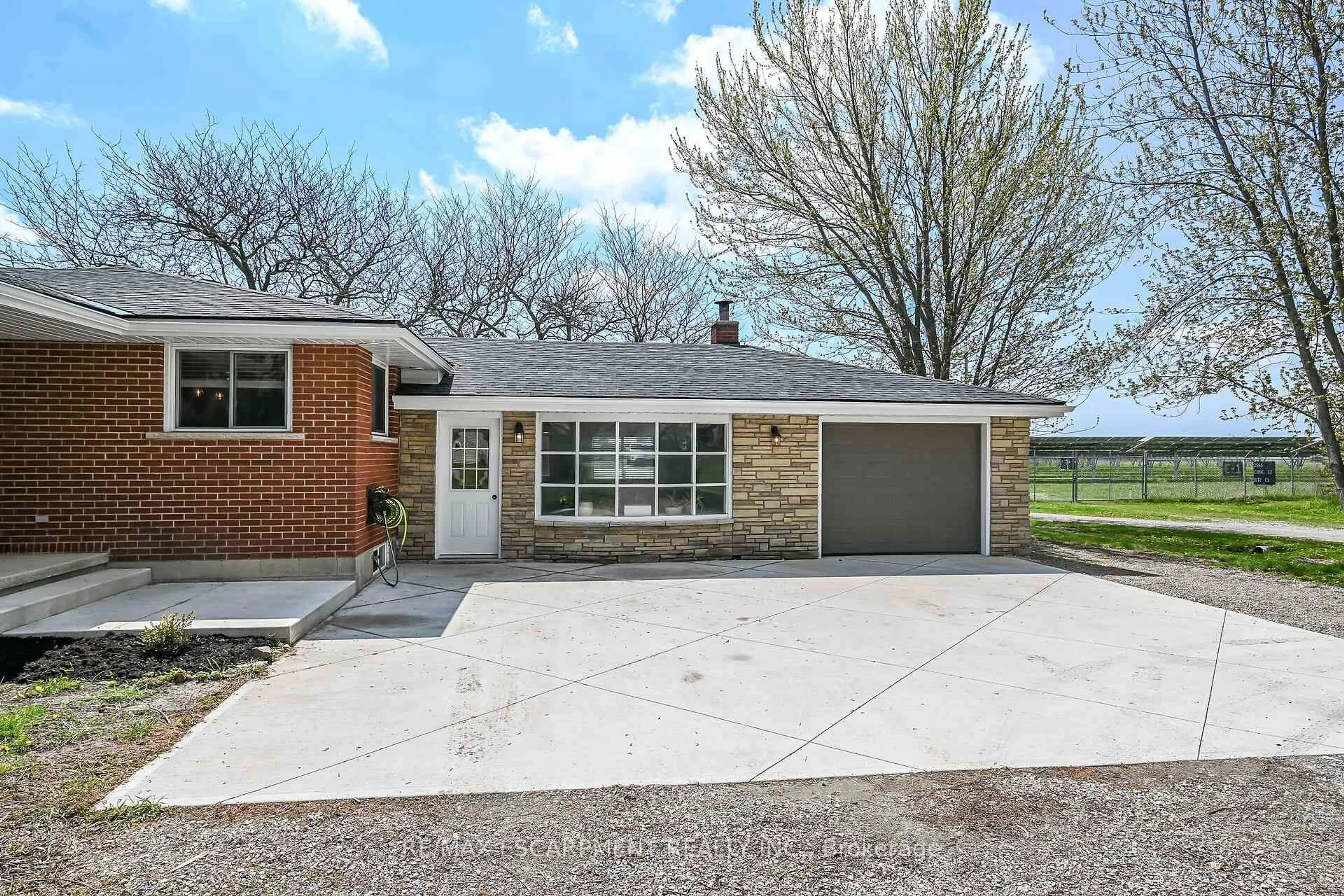 Home with brick exterior material, street for 2967 Concession 12 Walpole Rd, Haldimand Ontario N0A 1H0