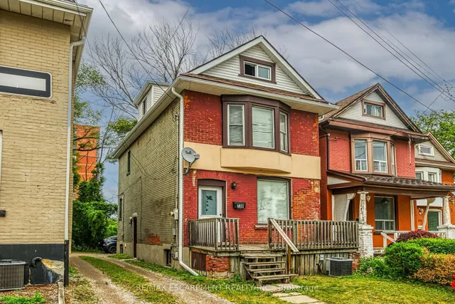 738 KING St, Hamilton 4