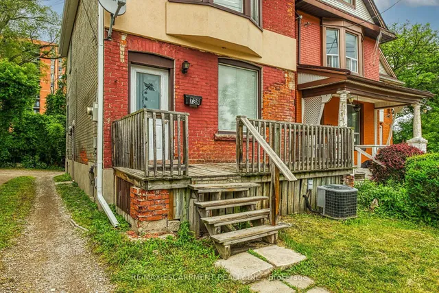 738 KING St, Hamilton 5