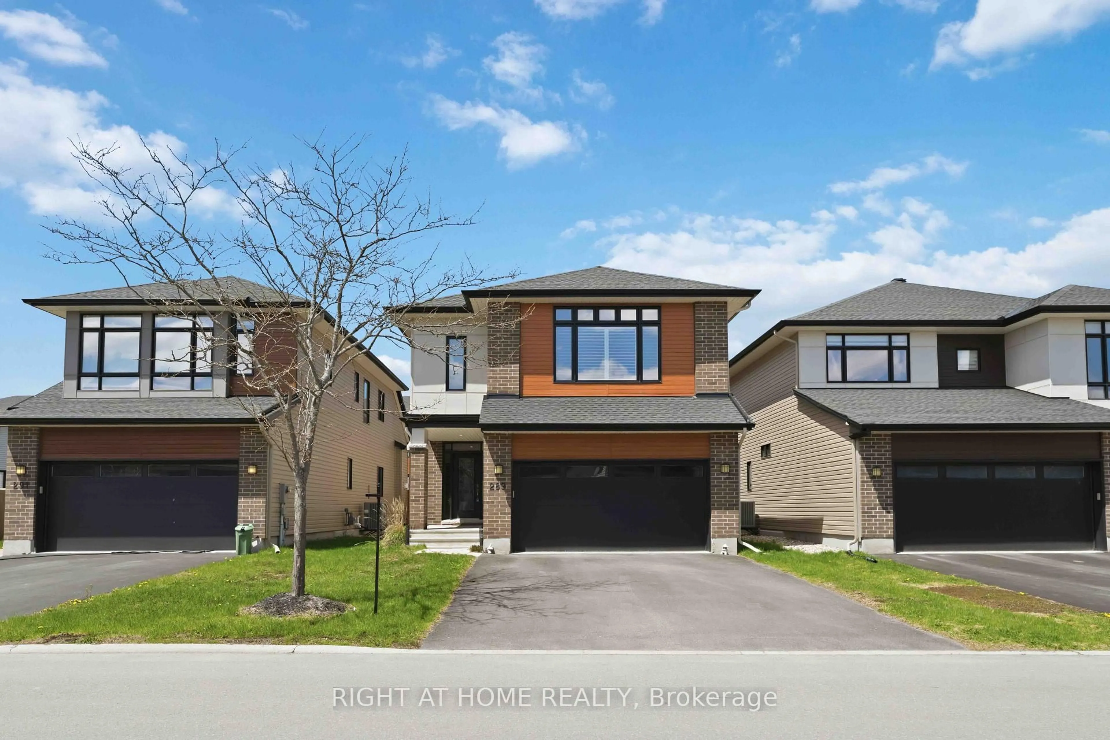 Home with brick exterior material, street for 289 MOUNT NEBO Way, Gloucester Ontario K1X 0E1
