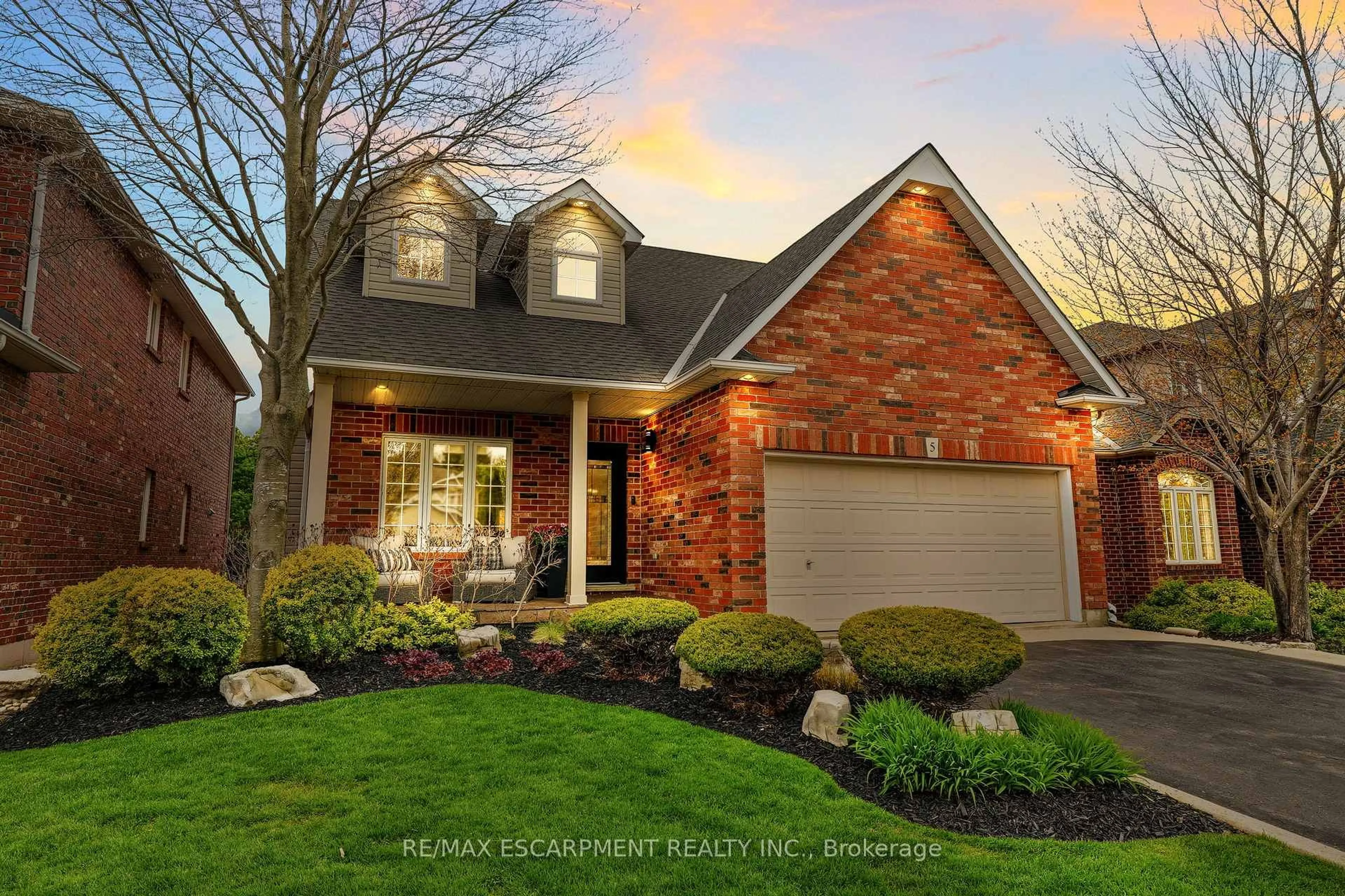 Home with brick exterior material, street for 5 Volterra Crt, Hamilton Ontario L8B 0K7