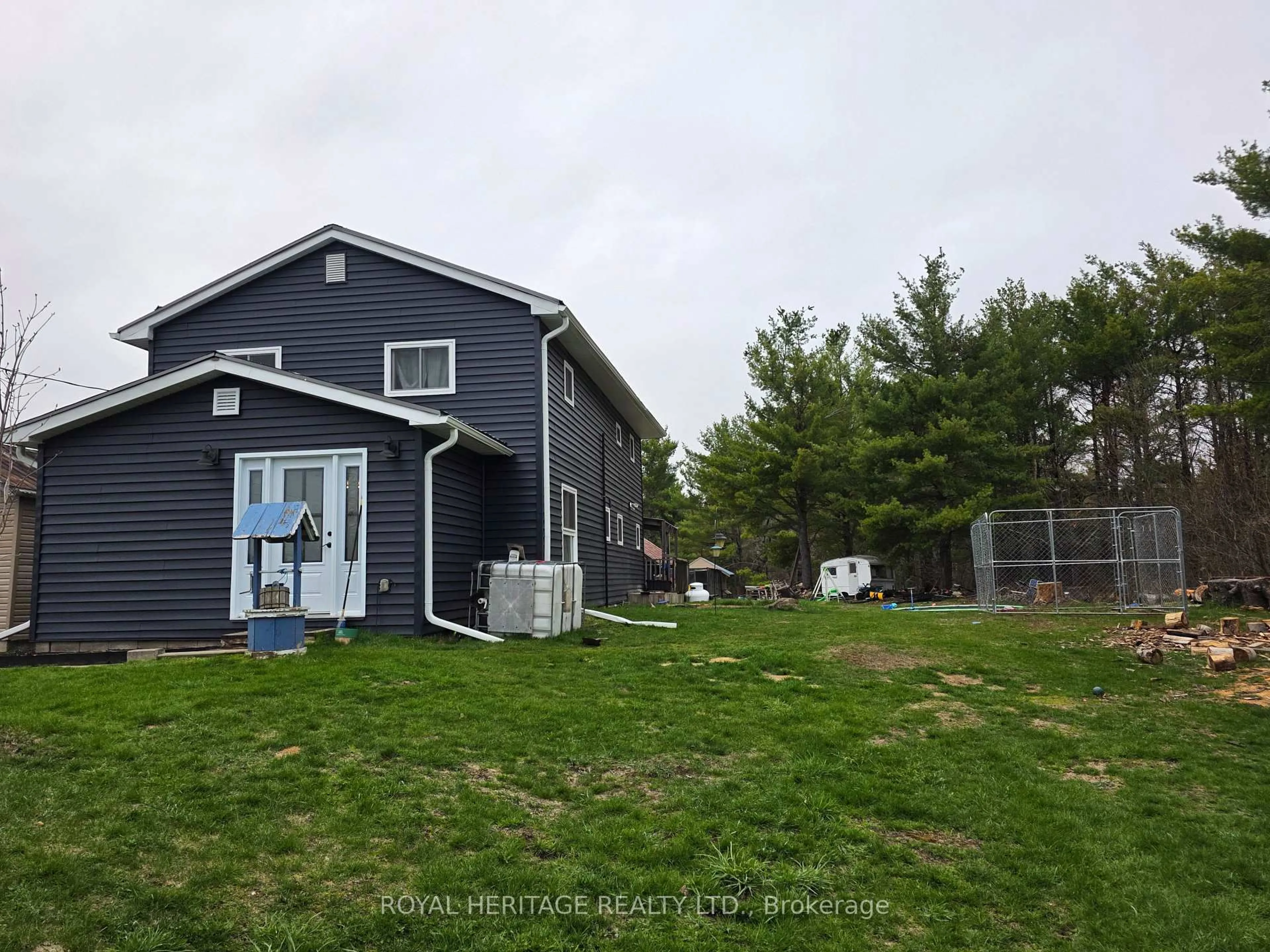A pic from outside/outdoor area/front of a property/back of a property/a pic from drone, unknown for 20 Lilac Lane, Madoc Ontario K0K 1Y0