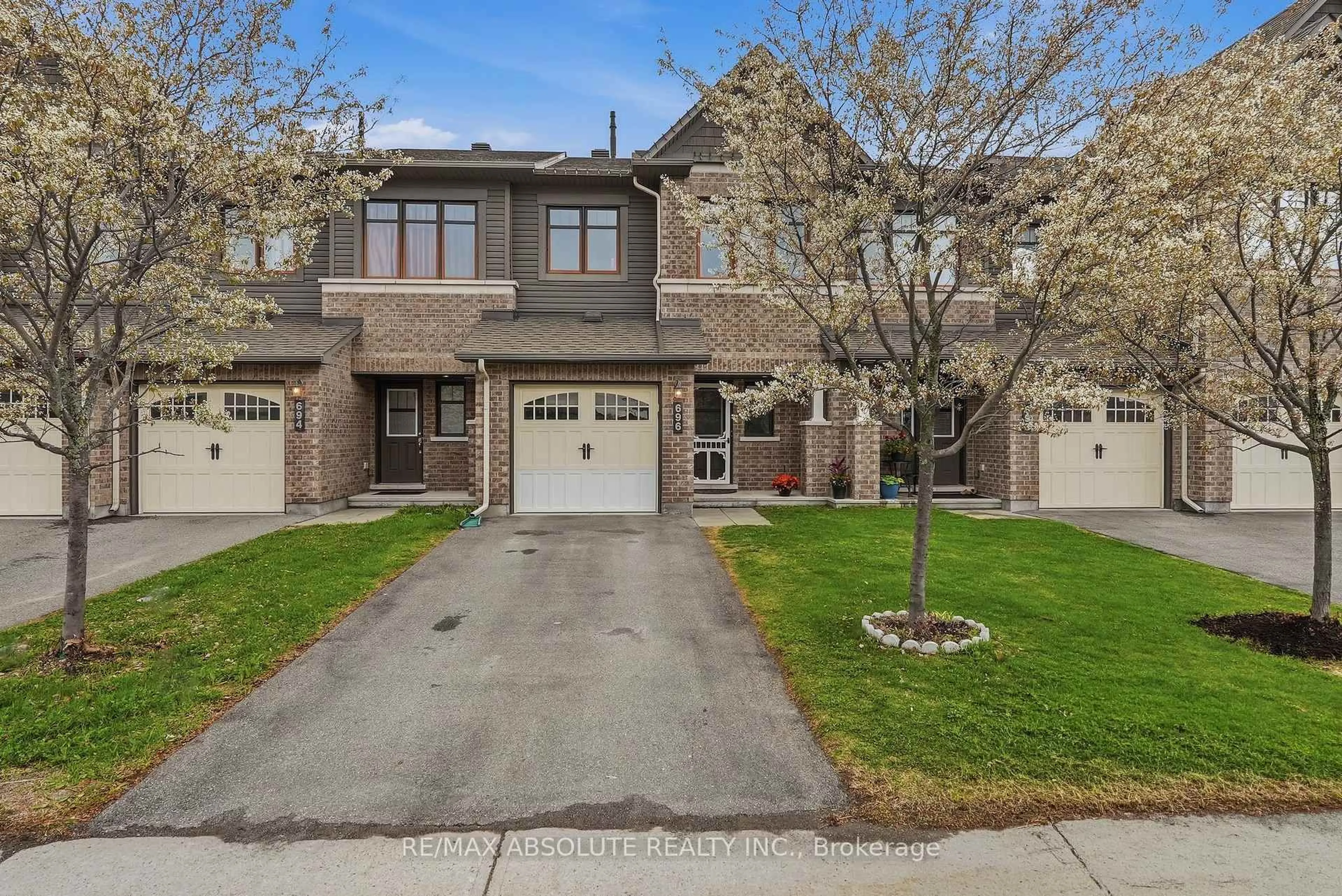 Unknown for 696 Trigoria Cres, Richmond Ontario K0A 2Z0