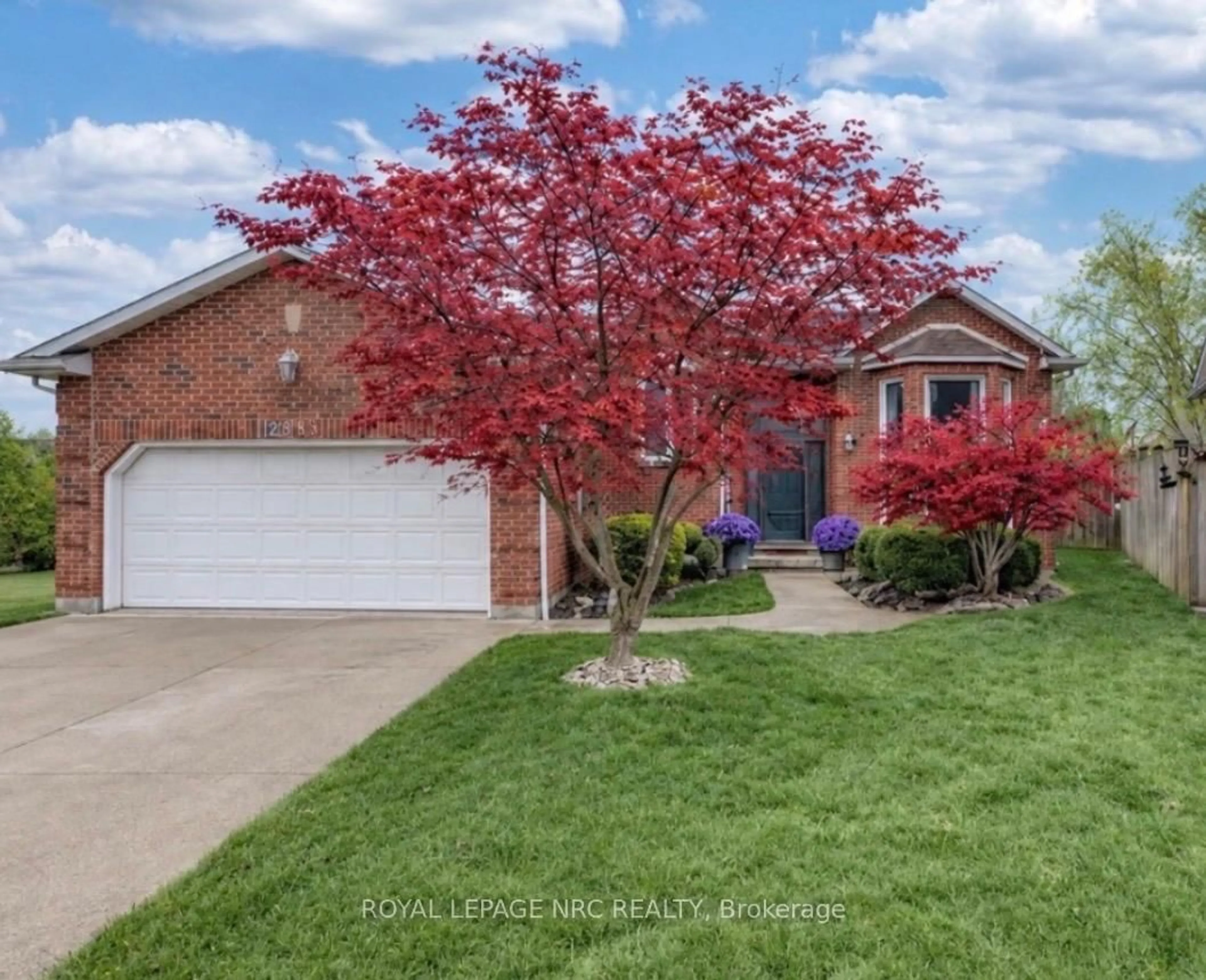 Home with brick exterior material, street for 2343 JESSIE Crt, Niagara Falls Ontario L2J 4J7