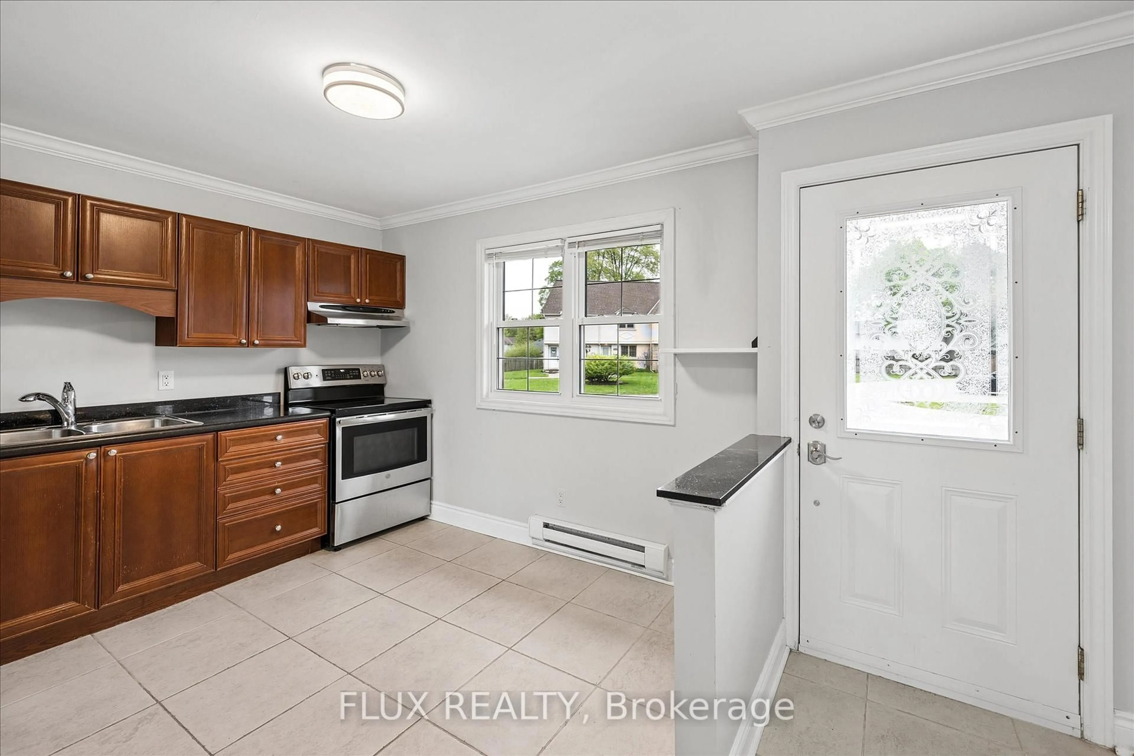 Standard kitchen, ceramic/tile floor for 47 Blandford St #4, Woodstock Ontario N4S 7H7
