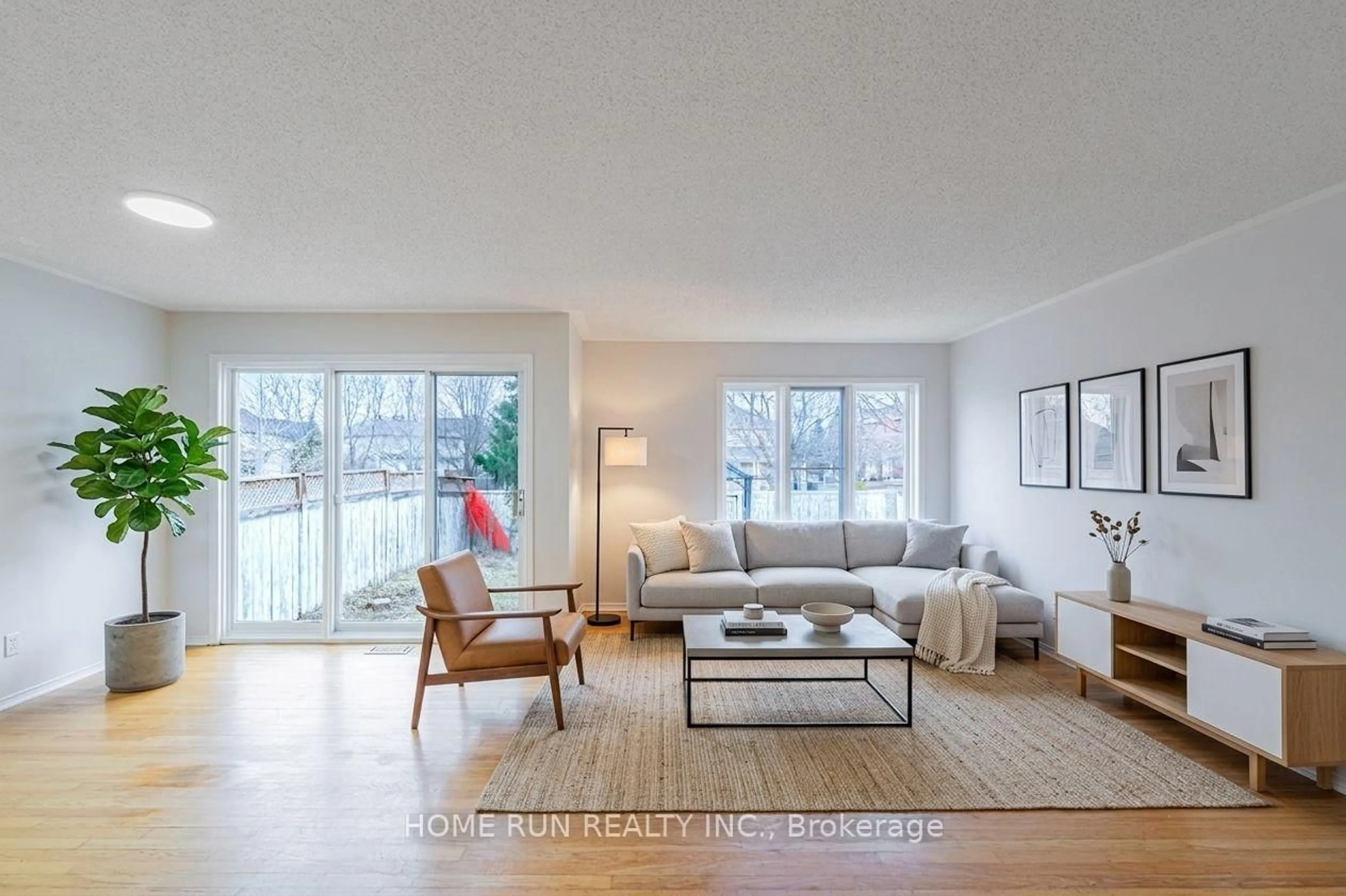 Living room with furniture, unknown for 182 Windhurst Dr, Ottawa Ontario K2G 6J4