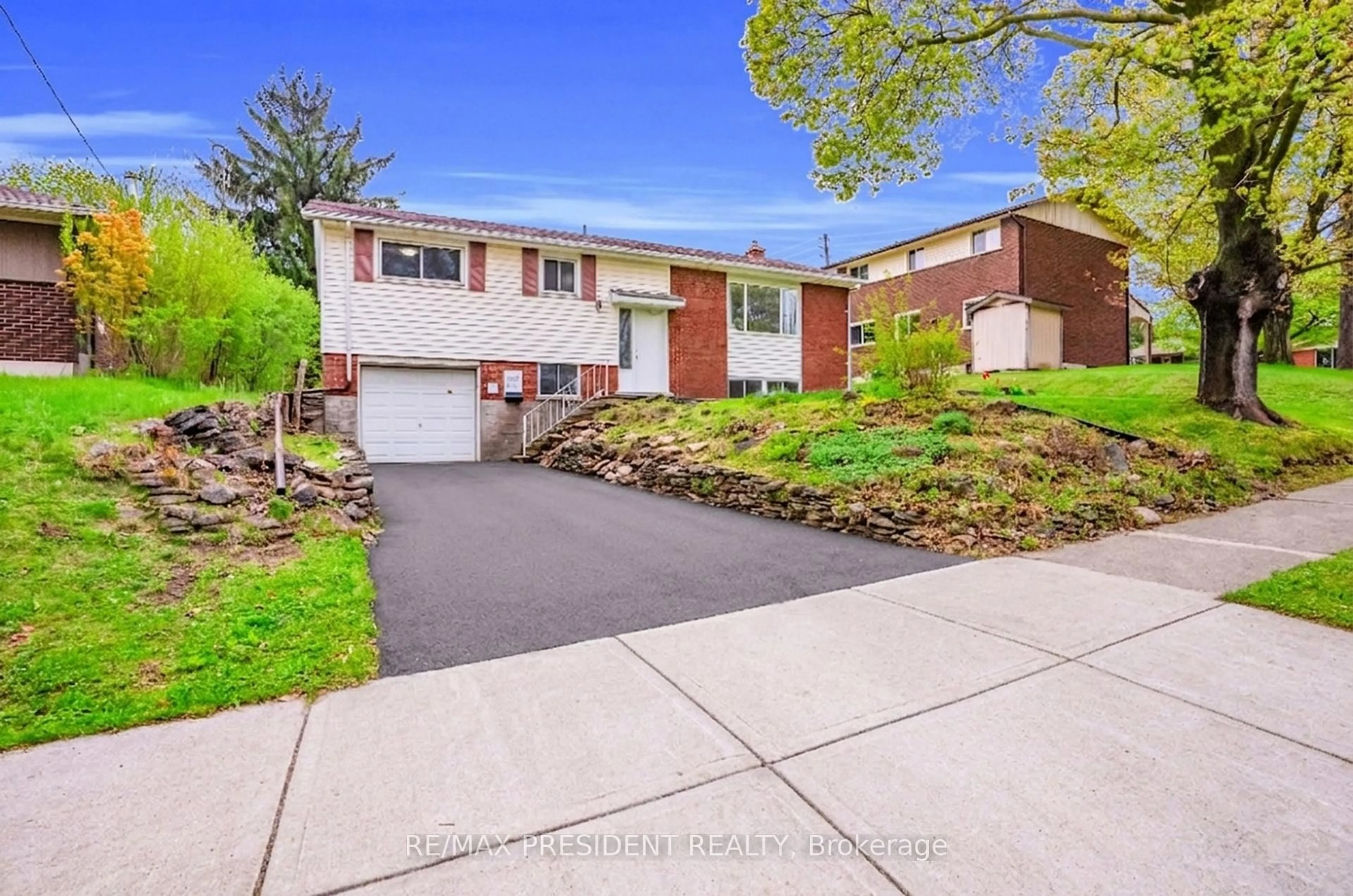 Home with brick exterior material, street for 57 High St, Waterloo Ontario N2L 3X7