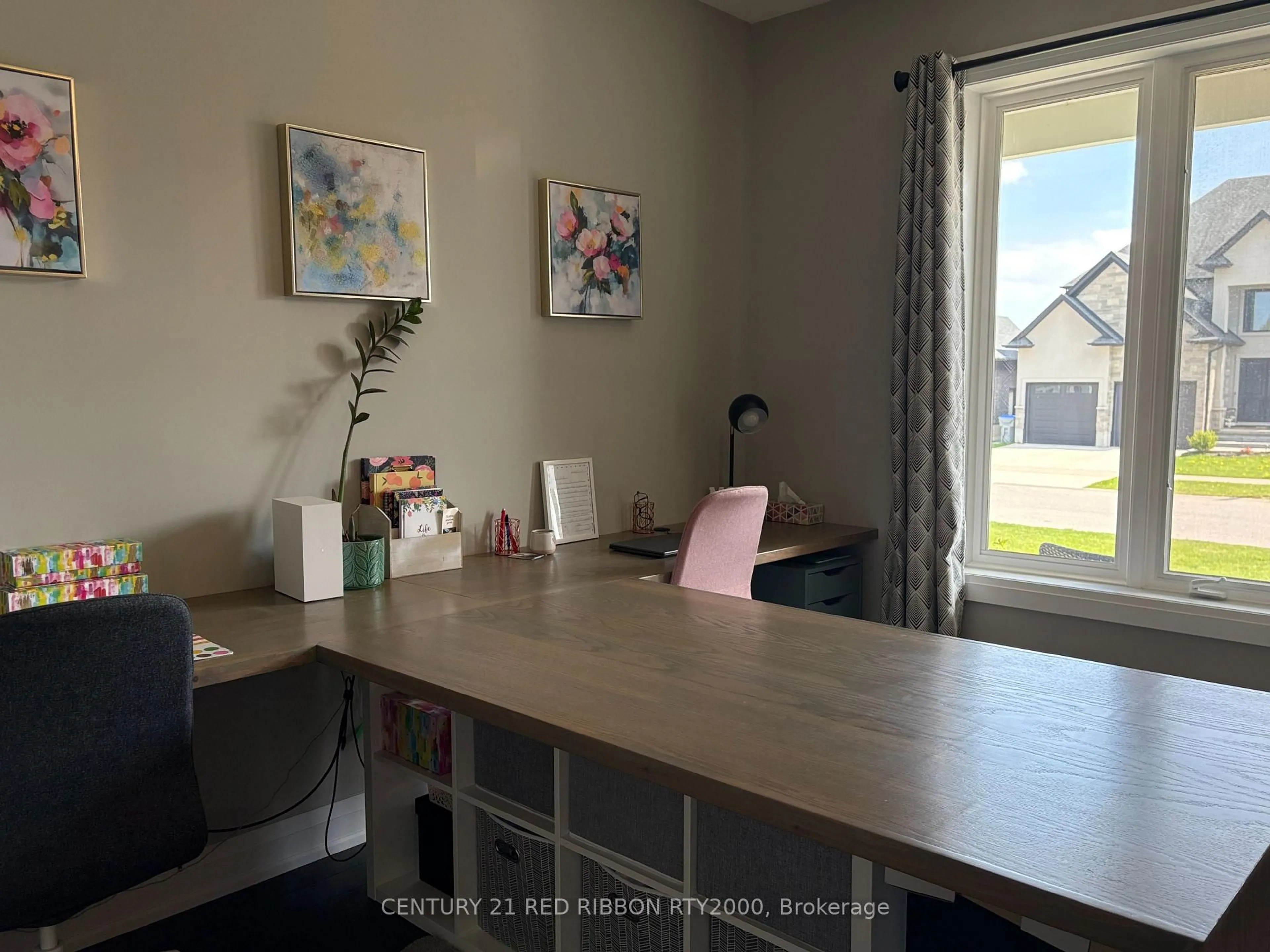A pic of a room for 155 Acton St, Strathroy-Caradoc Ontario N7G 0C7