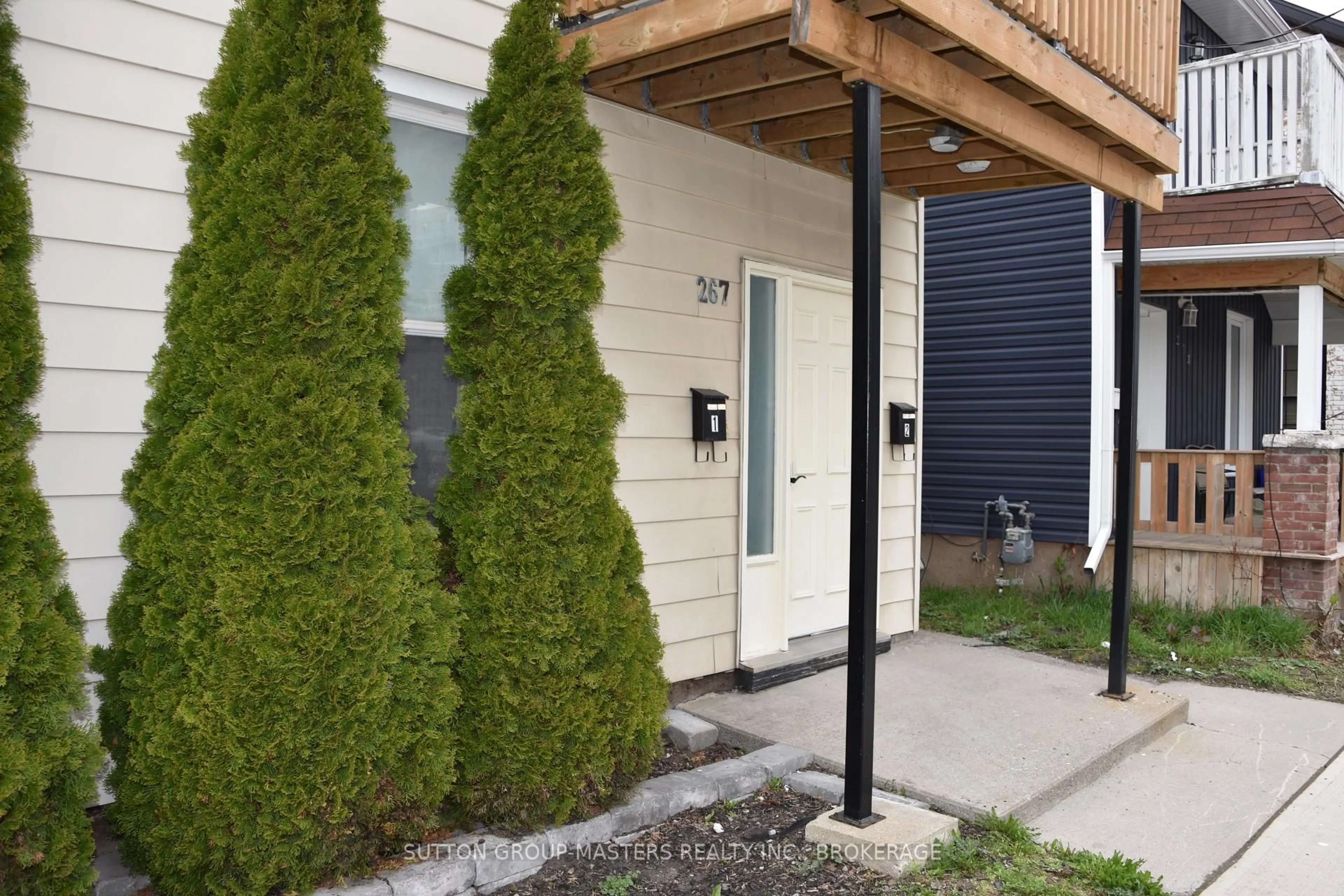 Patio, street for 267 Bethune St, Peterborough Ontario K9J 3L5