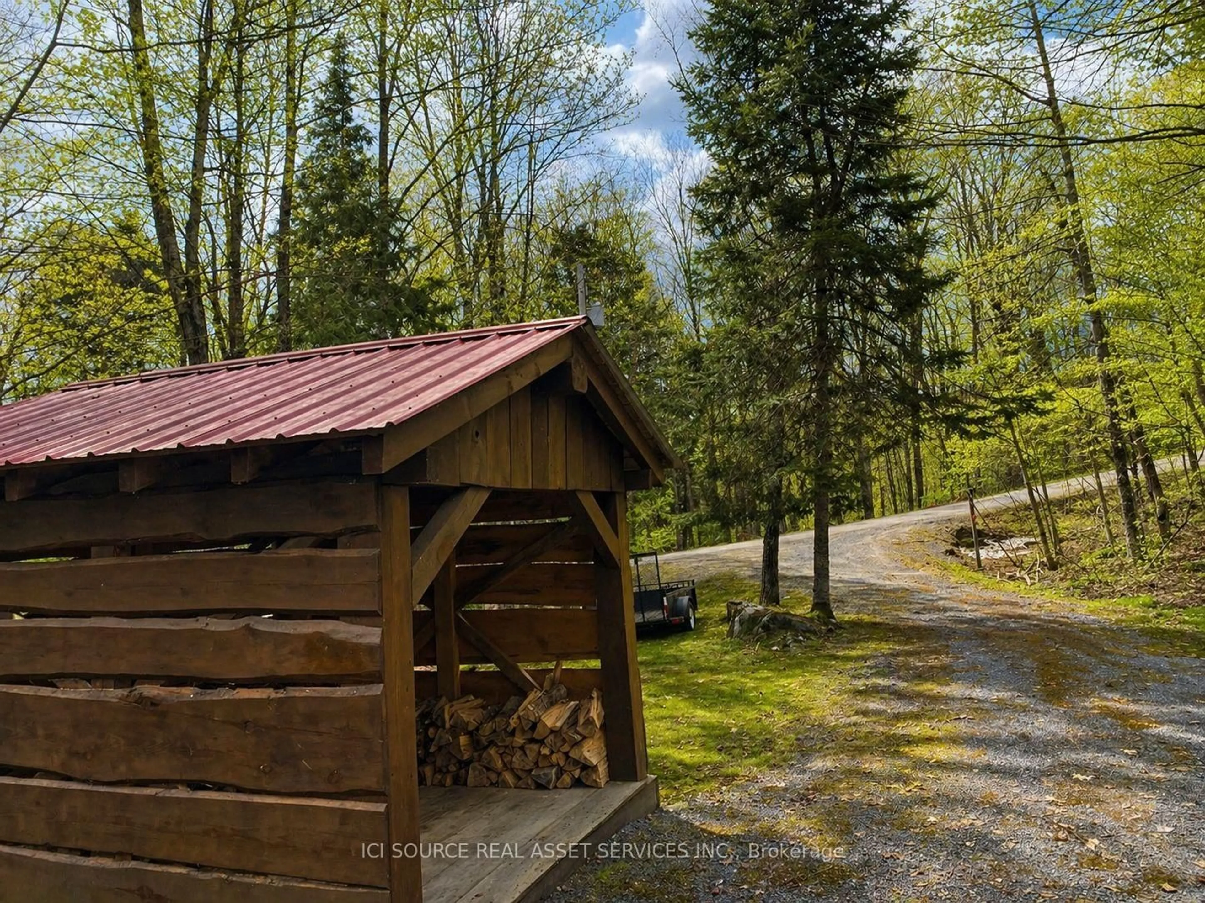 Shed for 369 Loon Lake Rd, Kearney Ontario P0A 1M0