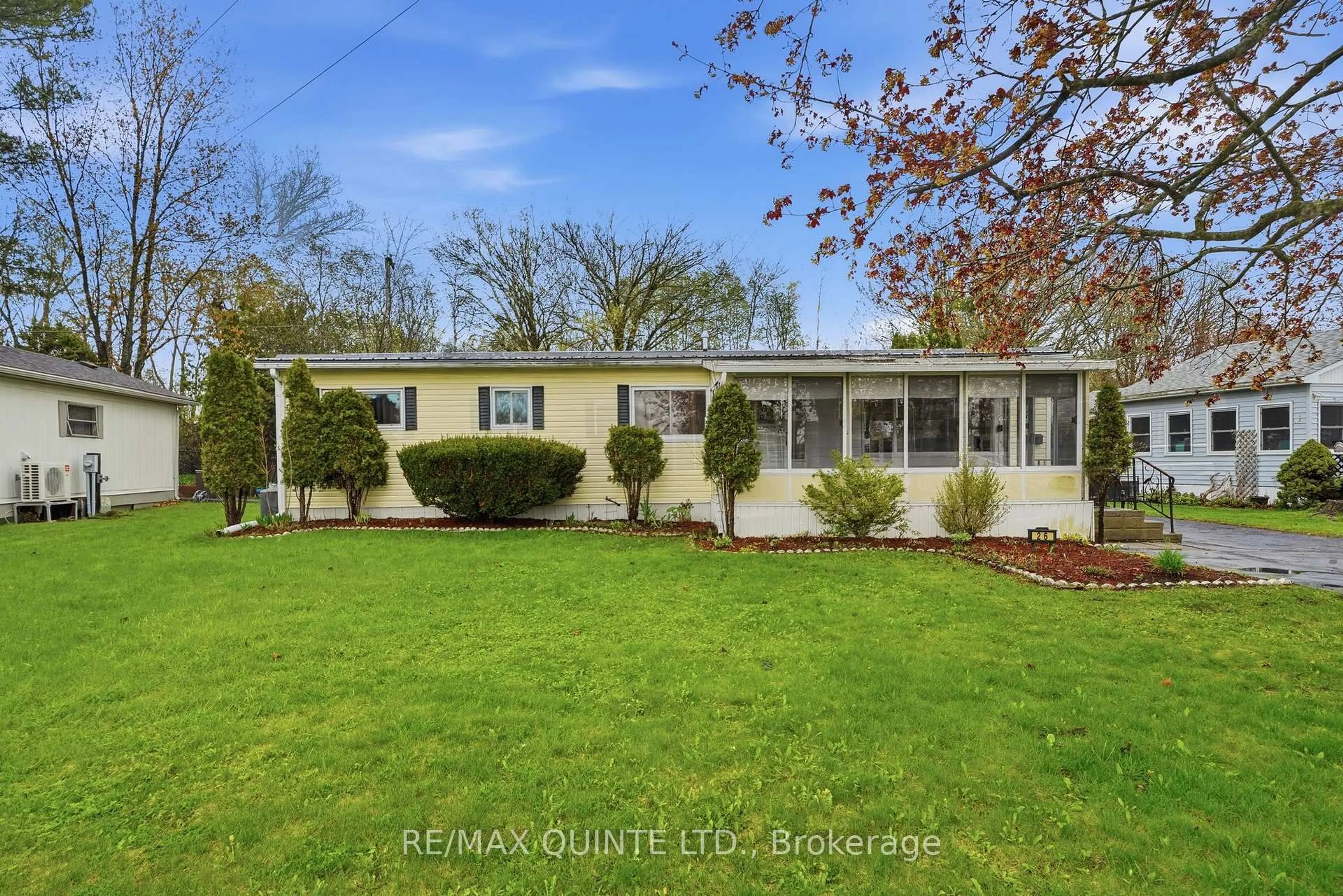 Home with vinyl exterior material, water/lake/river/ocean view for 26 Linden Blvd, Quinte West Ontario K8N 3M1