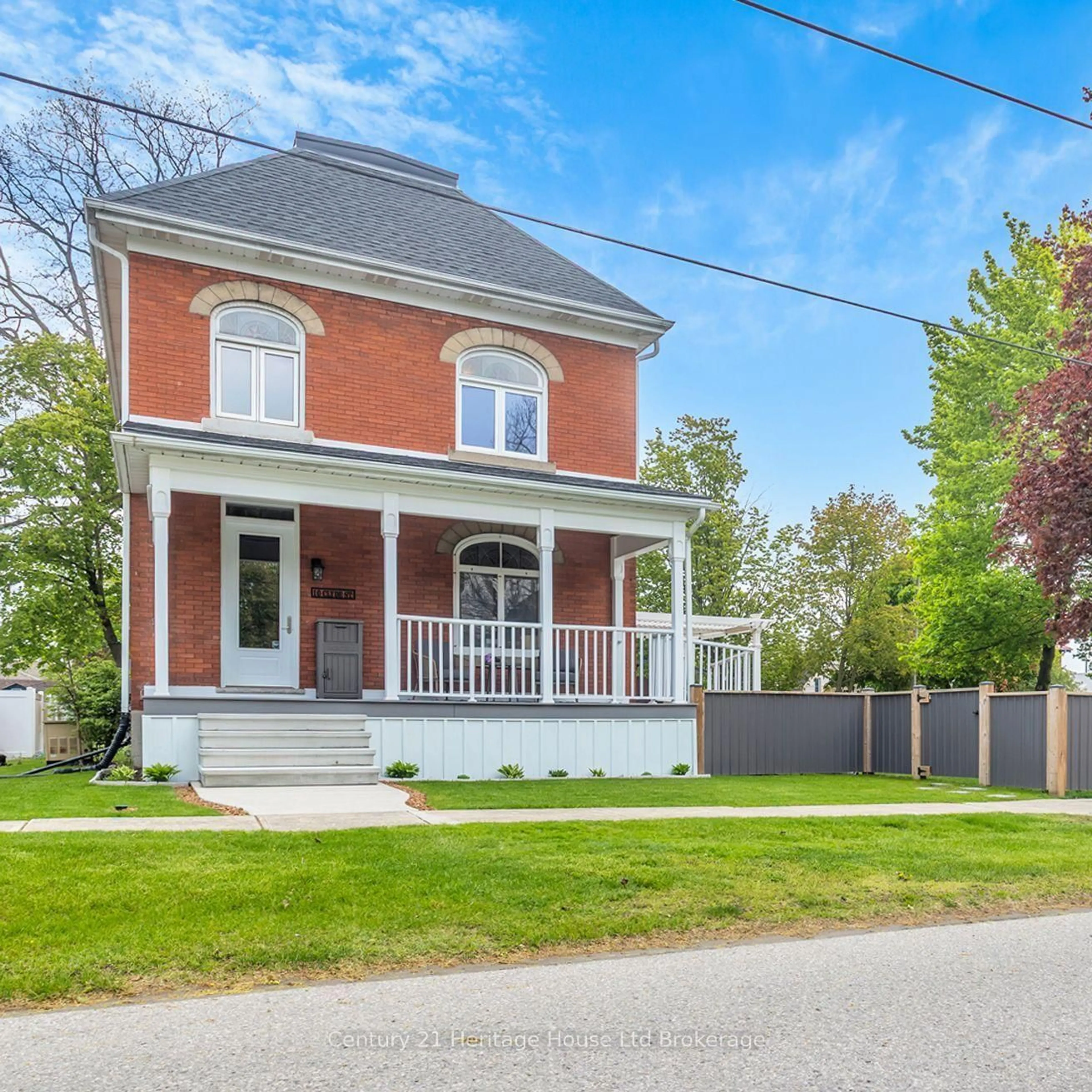 Home with brick exterior material, street for 10 Clyde St, Norwich Ontario N0J 1P0