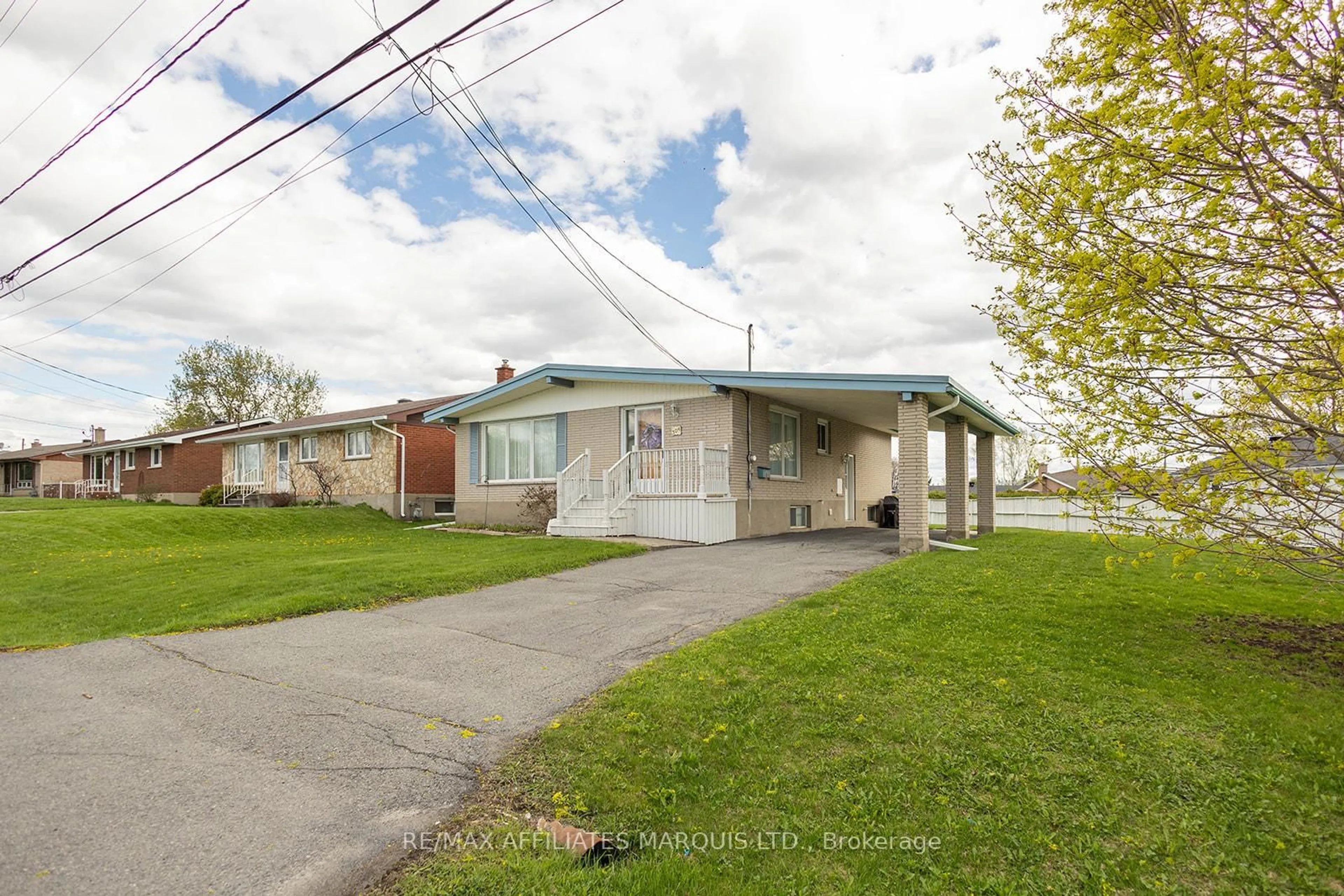 Unknown for 304 Balmoral Ave, Cornwall Ontario K6H 3G7