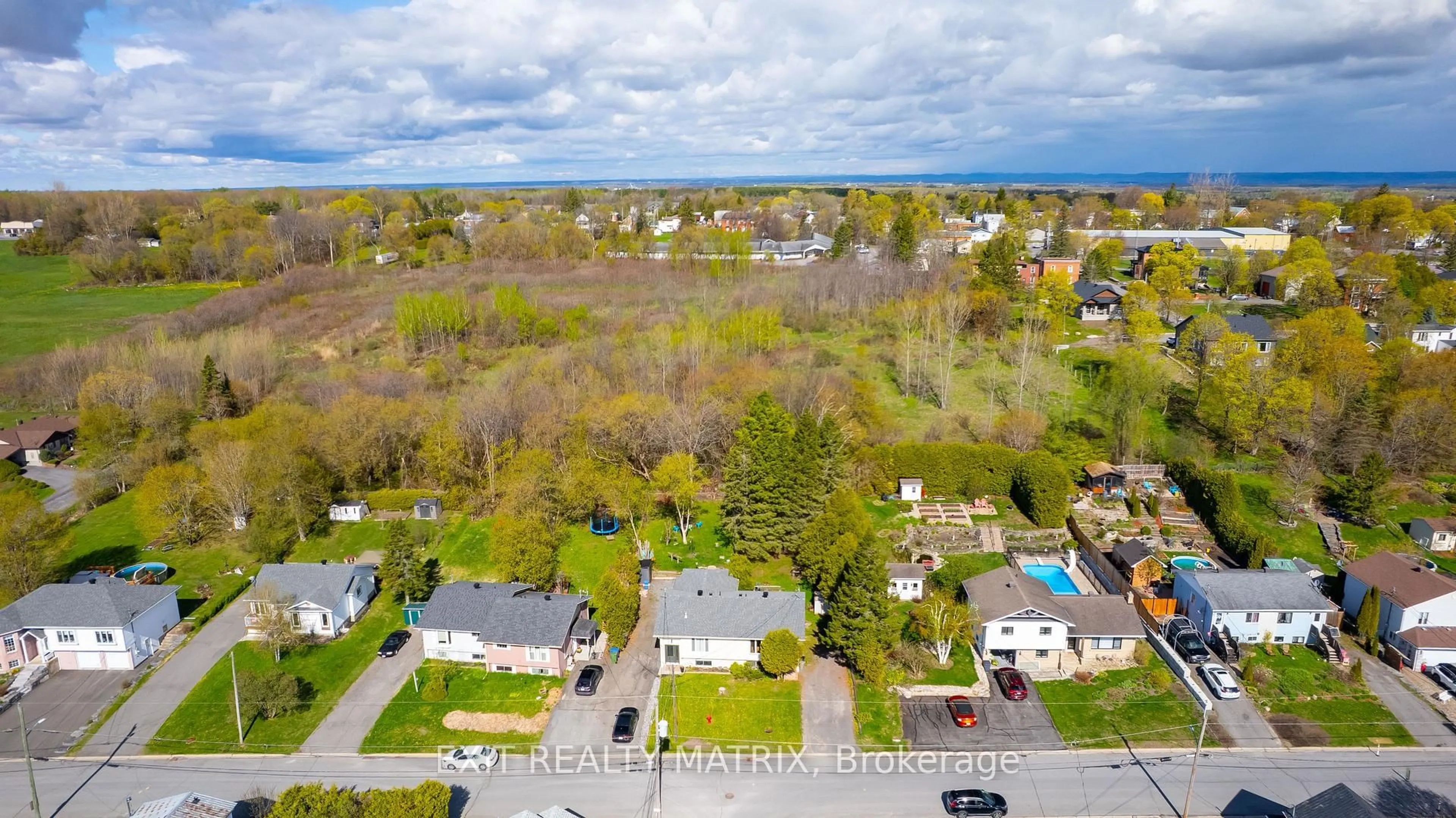 A pic from outside/outdoor area/front of a property/back of a property/a pic from drone, street for 82 Bertha Ave, Champlain Ontario K0B 1R0