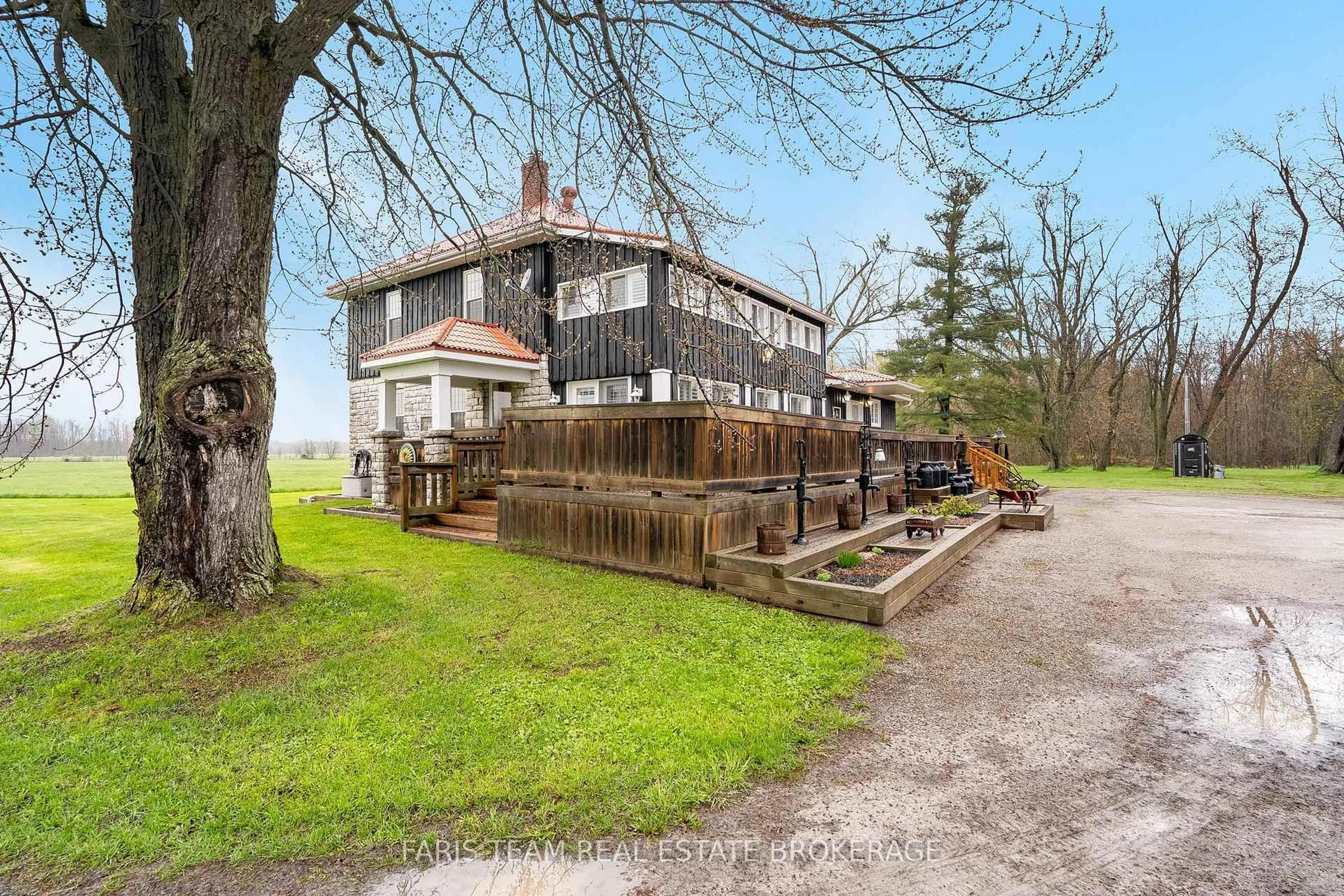 A pic from outside/outdoor area/front of a property/back of a property/a pic from drone, water/lake/river/ocean view for 94 Avery Point Rd, Kawartha Lakes Ontario L0K 1W0