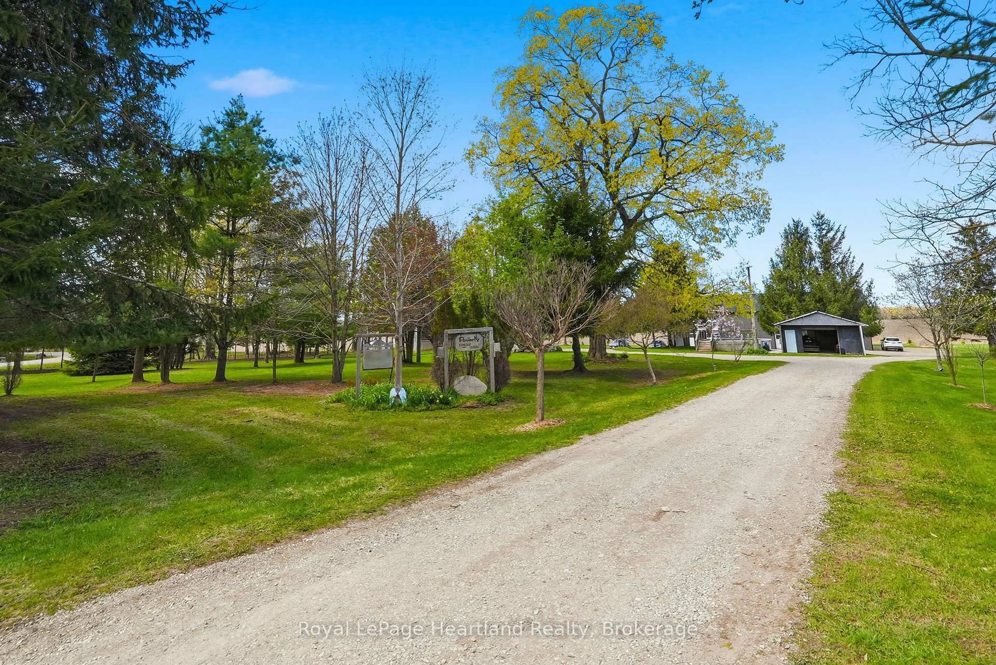 A pic from outside/outdoor area/front of a property/back of a property/a pic from drone, unknown for 5106 5th Line, Minto Ontario N0G 2P0