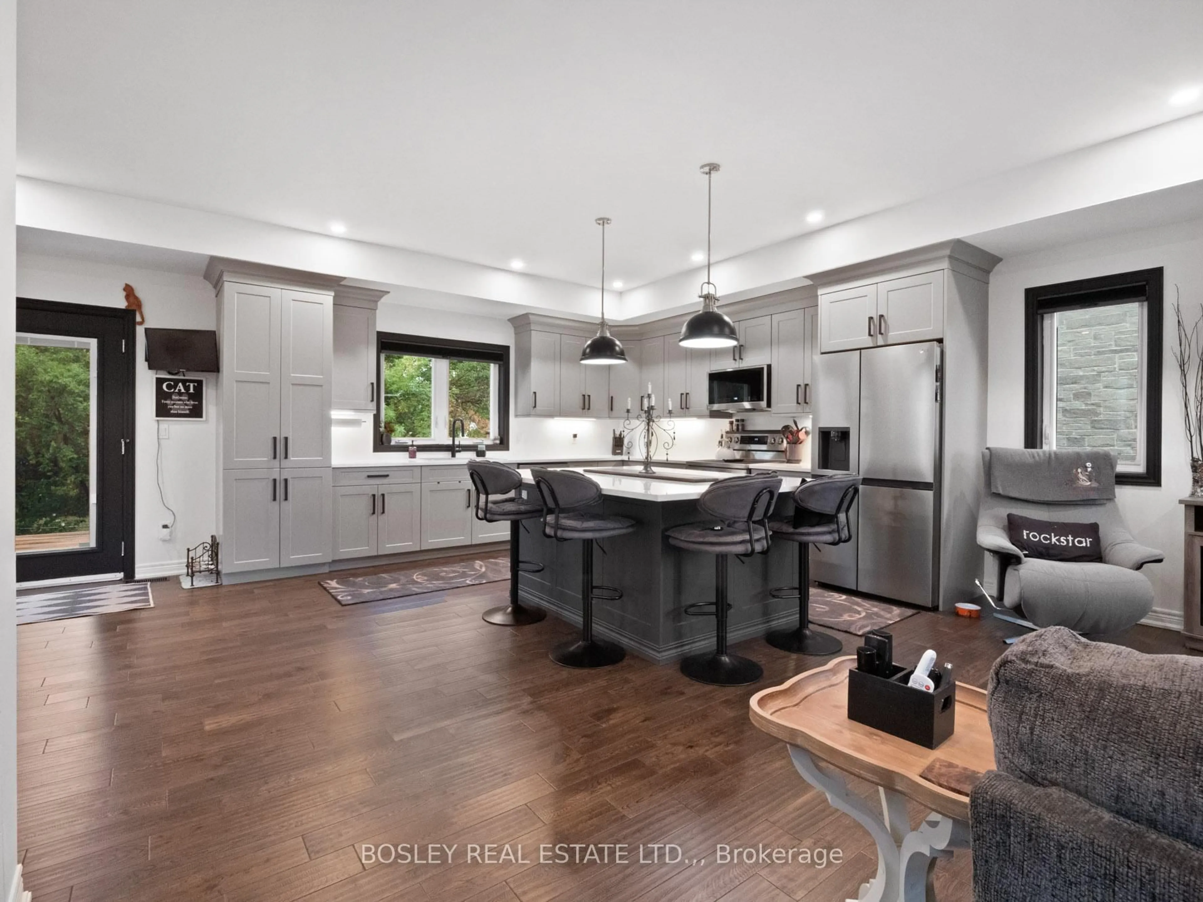 Open concept kitchen, unknown for 25 Haight St, St. Catharines Ontario L2P 2M2