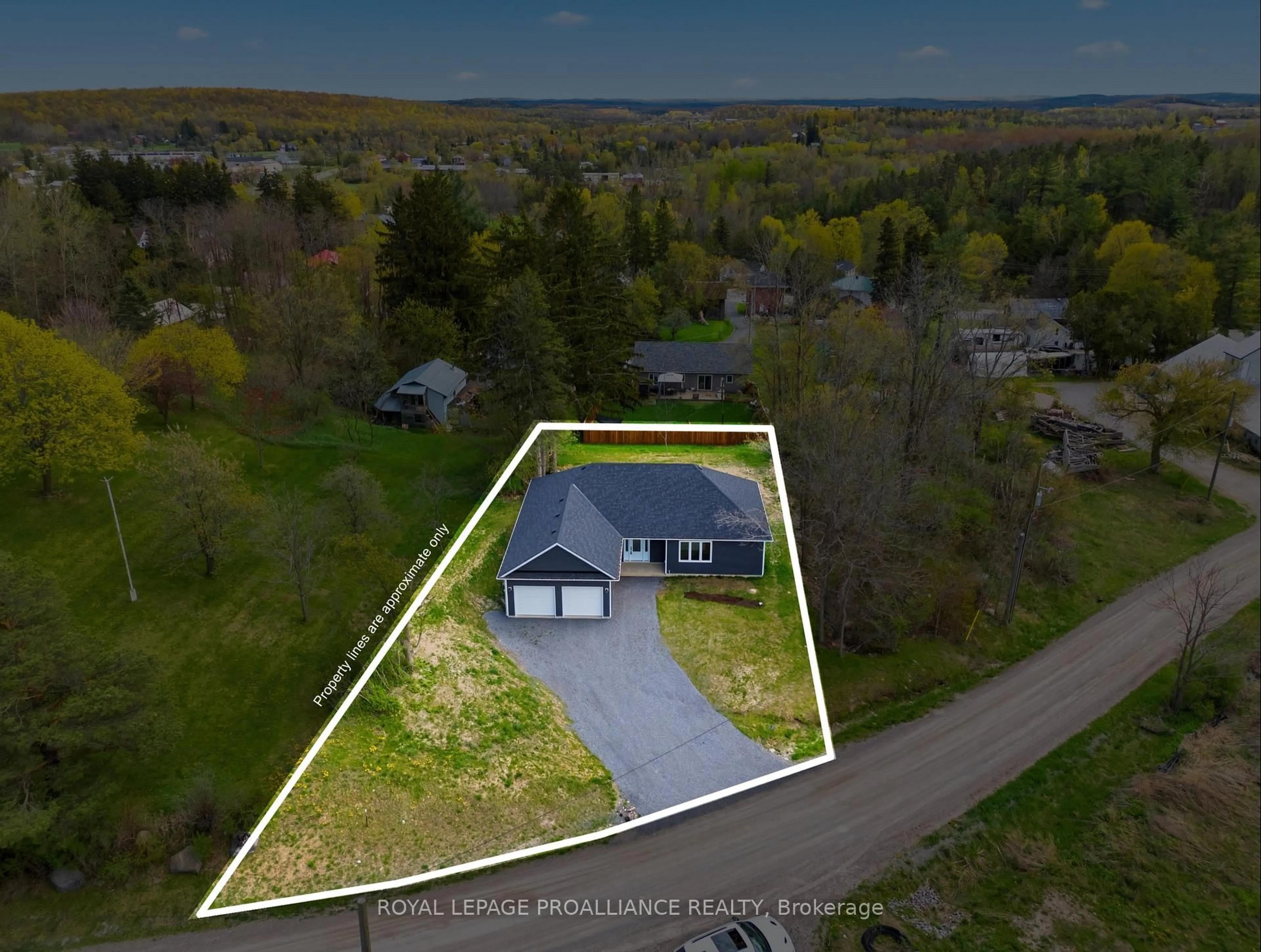 A pic from outside/outdoor area/front of a property/back of a property/a pic from drone, street for 76 Windsor Ave, Trent Hills Ontario K0L 1L0