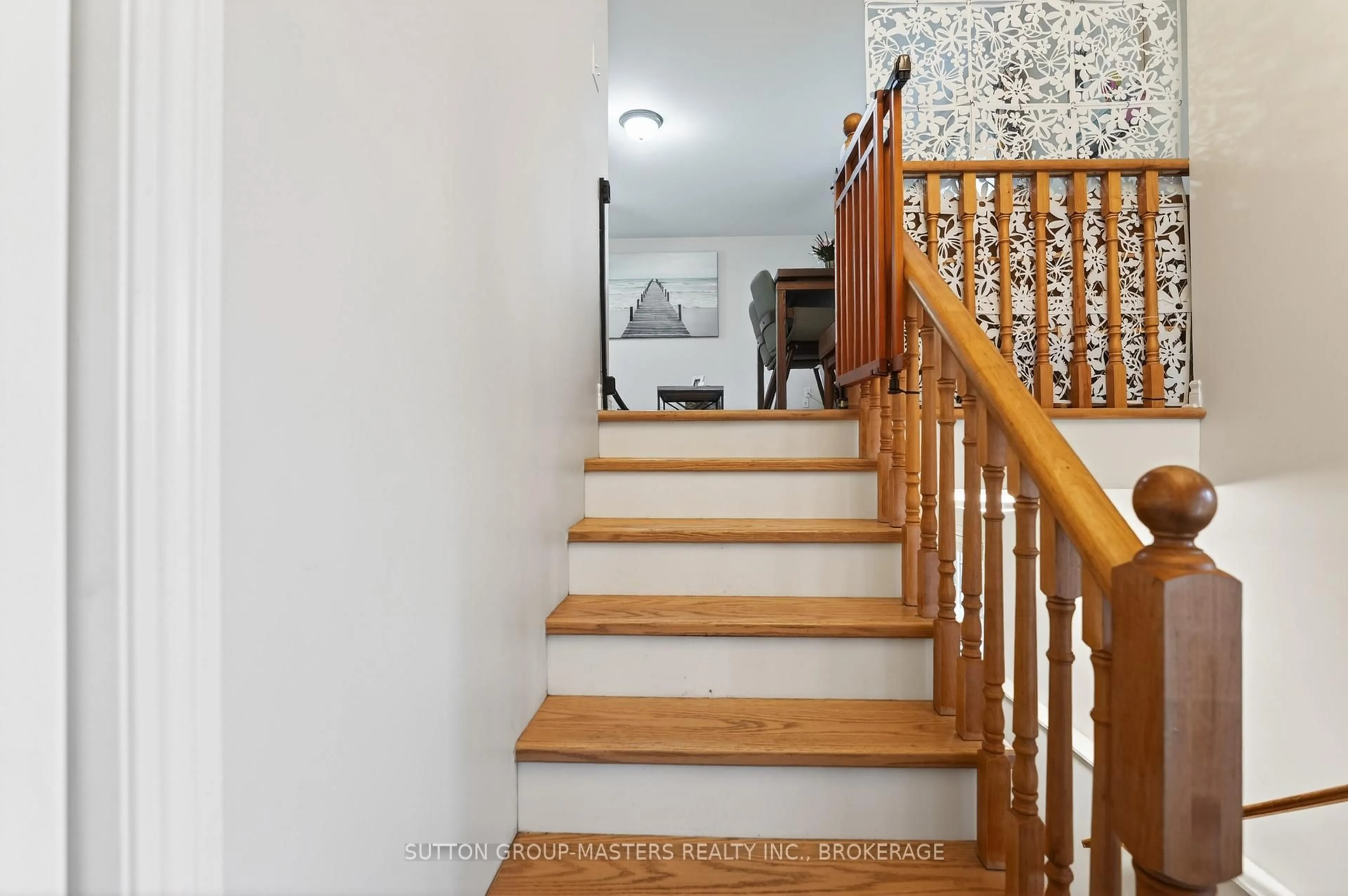 Stairs for 117 First St, Deseronto Ontario K0K 1X0