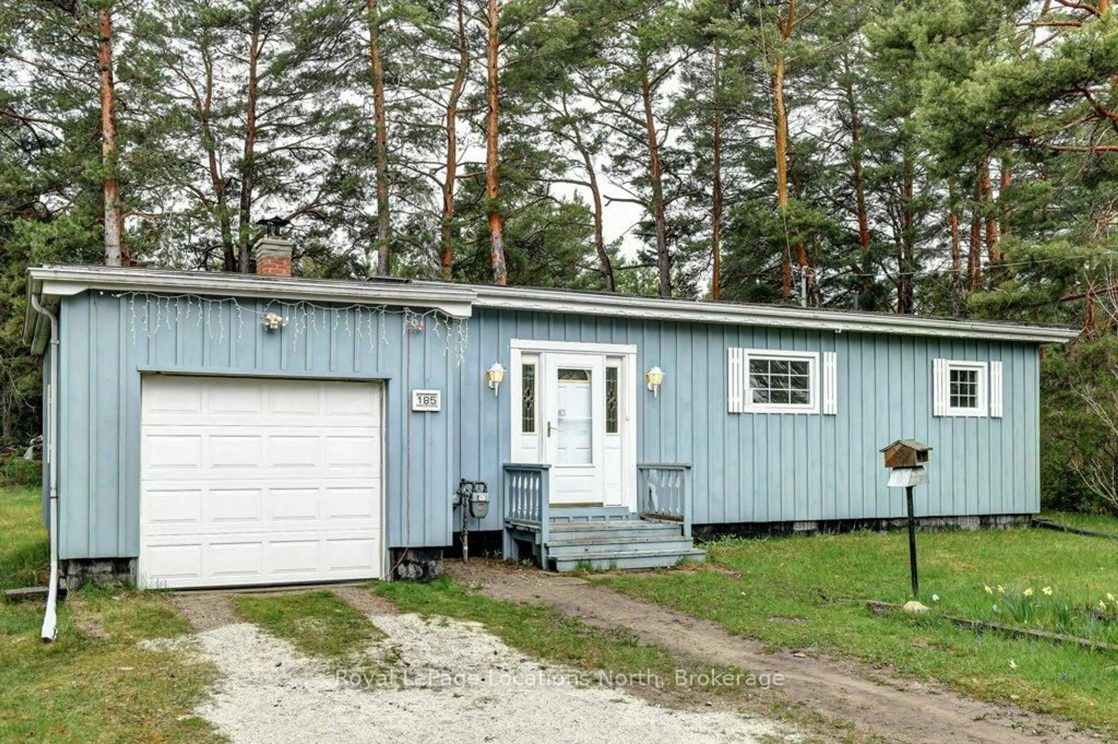 Shed for 185 Bay St, Blue Mountains Ontario N0H 2P0