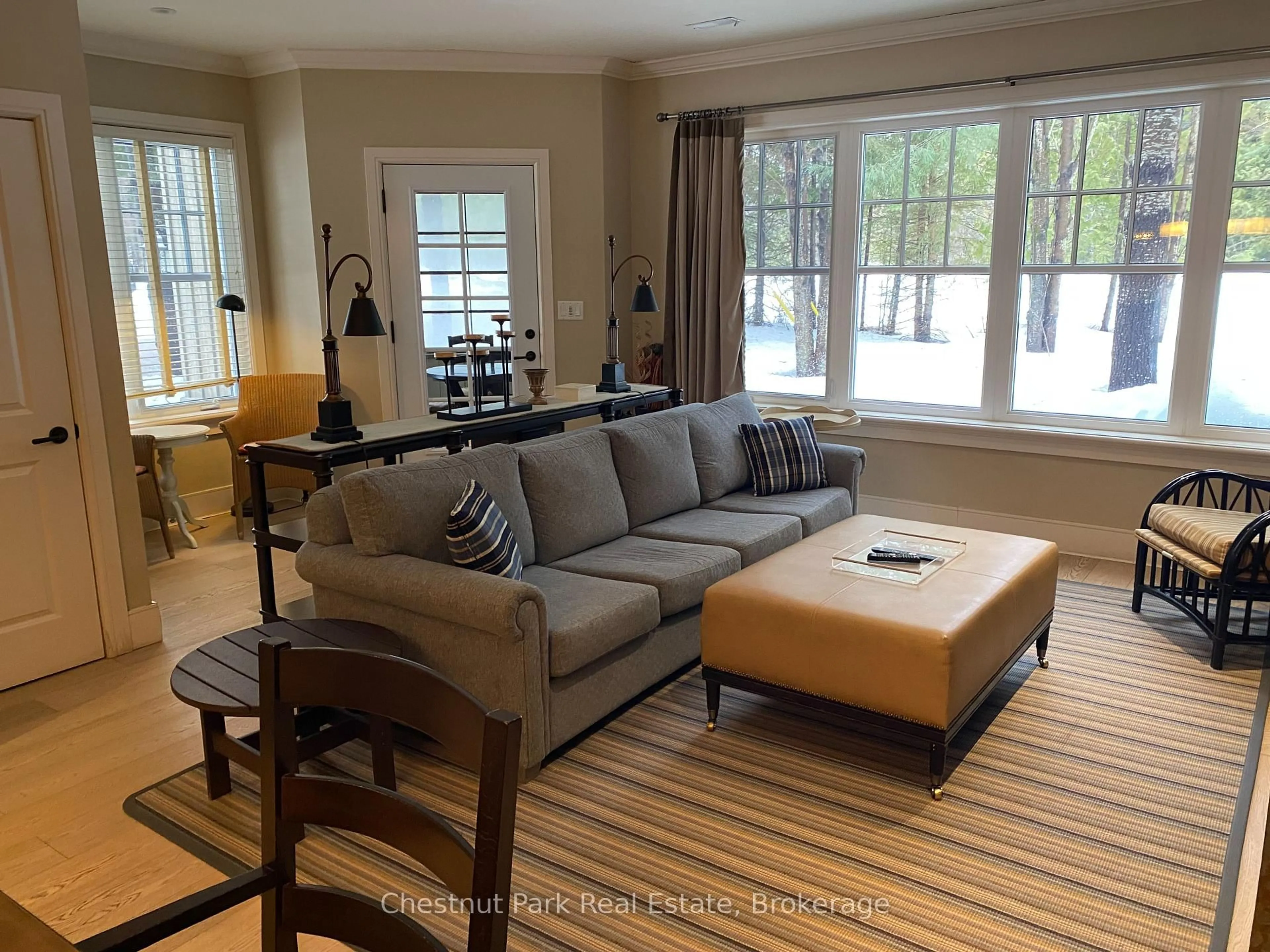 Living room with furniture, unknown for 101 Emerald Hill Crt, Seguin Ontario P2A 2W8