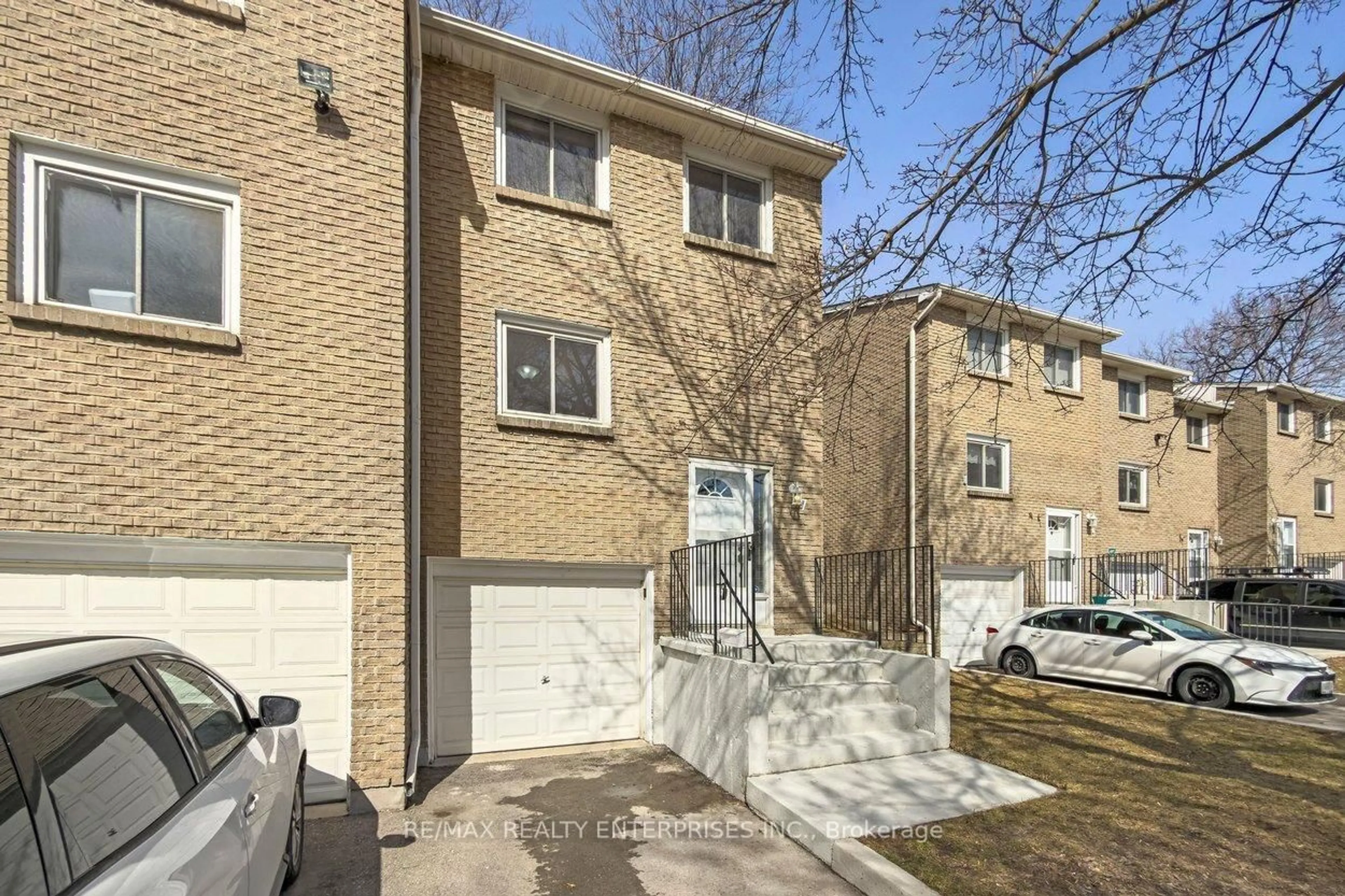 Unknown for 121 Morgan Ave #7, Kitchener Ontario N2A 2M4