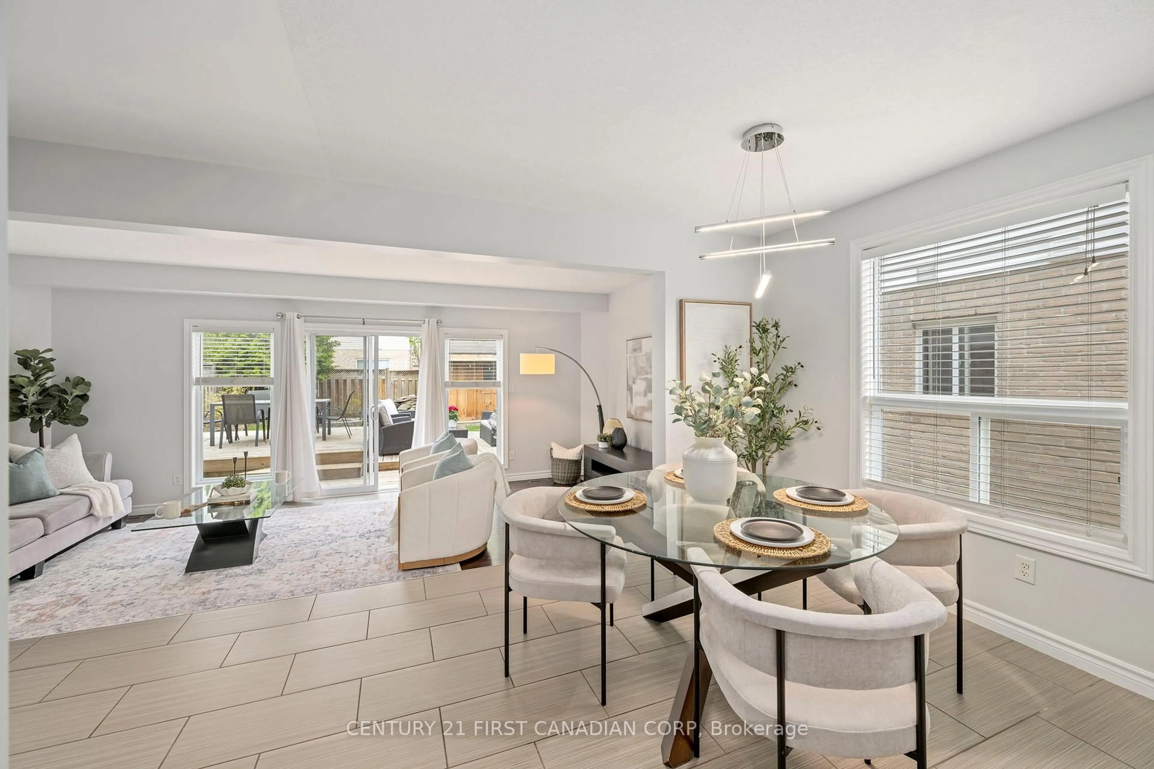 Dining room, ceramic/tile floor for 812 SANDCHERRY St, London North Ontario N6H 5T9