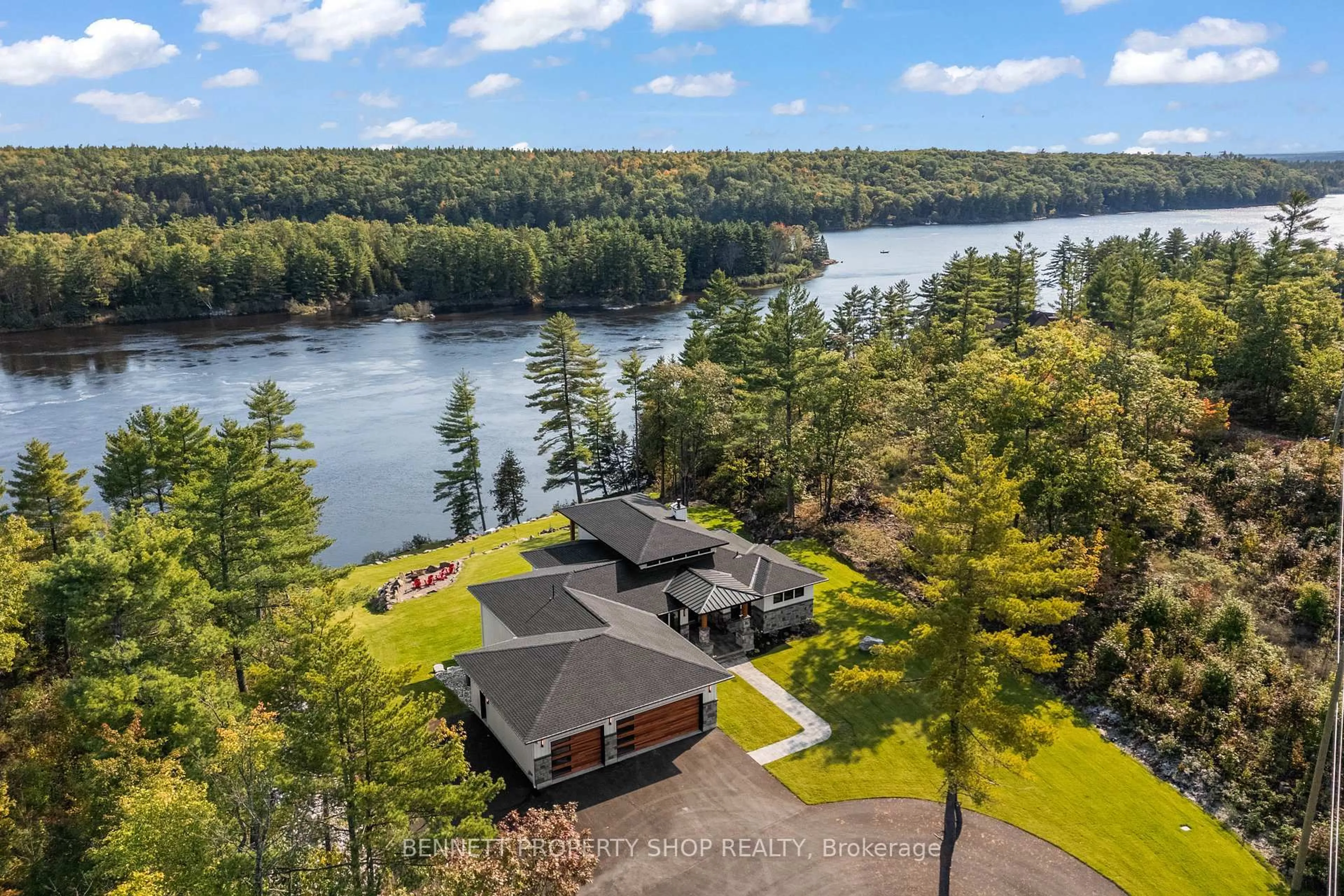 A pic from outside/outdoor area/front of a property/back of a property/a pic from drone, water/lake/river/ocean view for 67 Carriage Landing Rd, Haley Station Ontario K0J 1Y0