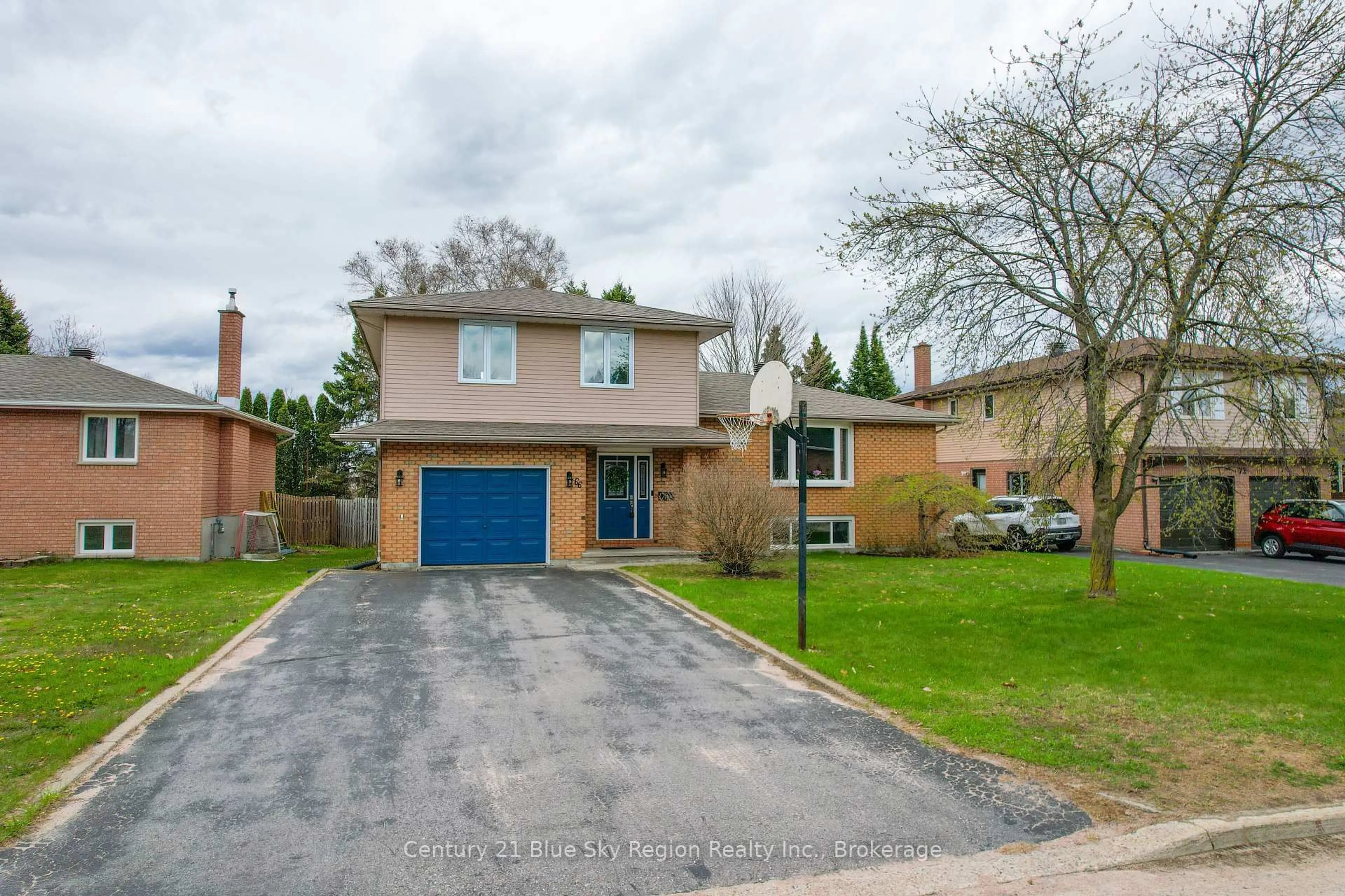 Home with brick exterior material, street for 66 Veronica Dr, North Bay Ontario P1B 9K4