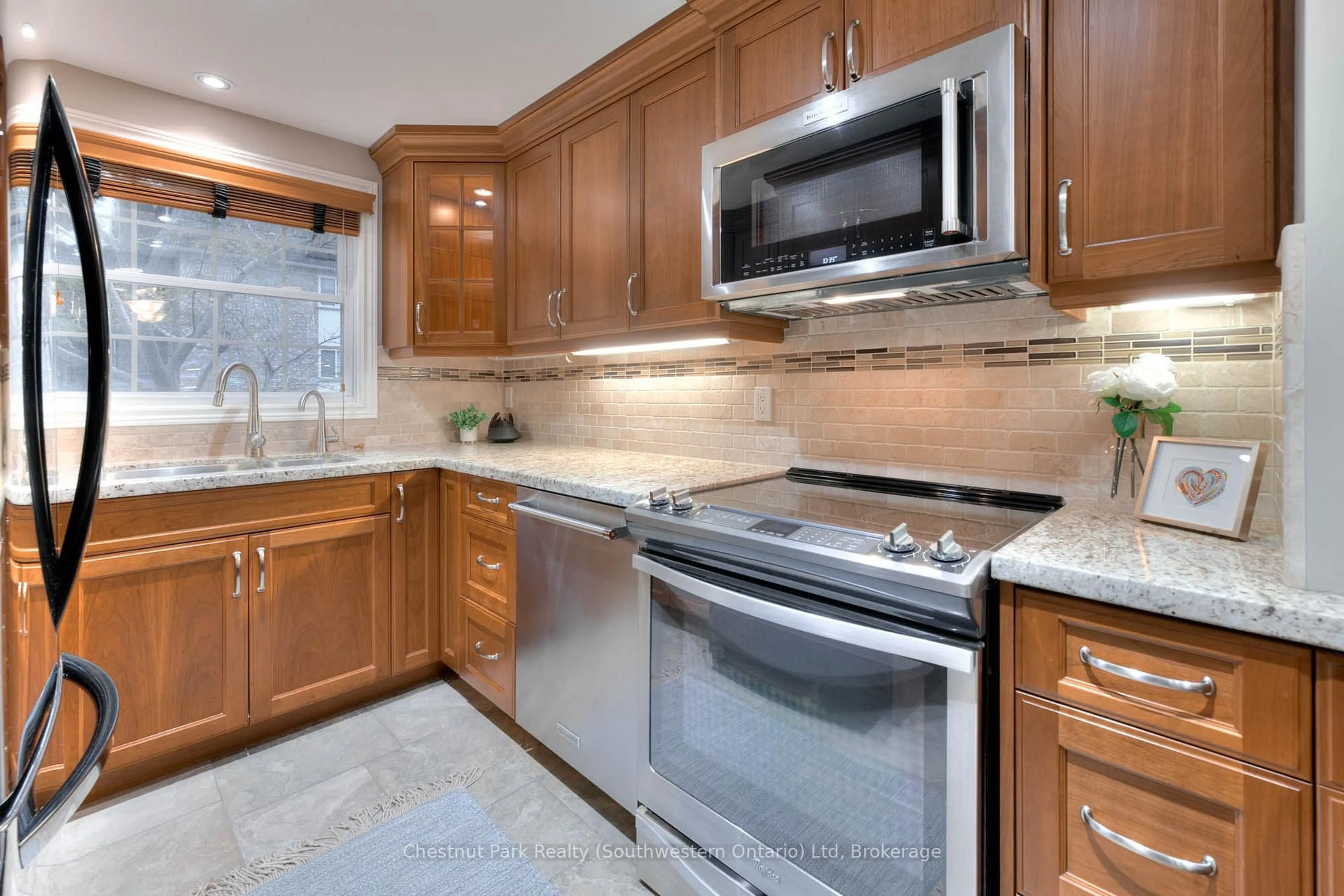 Standard kitchen, ceramic/tile floor for 383 EDINBURGH Rd #30, Guelph Ontario N1G 2K7