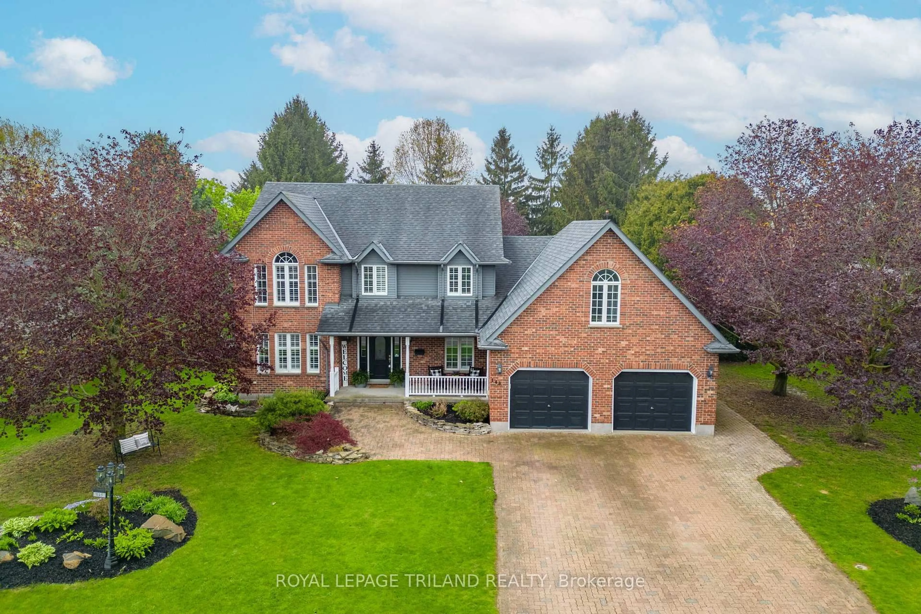 A pic from outside/outdoor area/front of a property/back of a property/a pic from drone, street for 148 Salisbury Dr, Middlesex Centre Ontario N0M 1P0