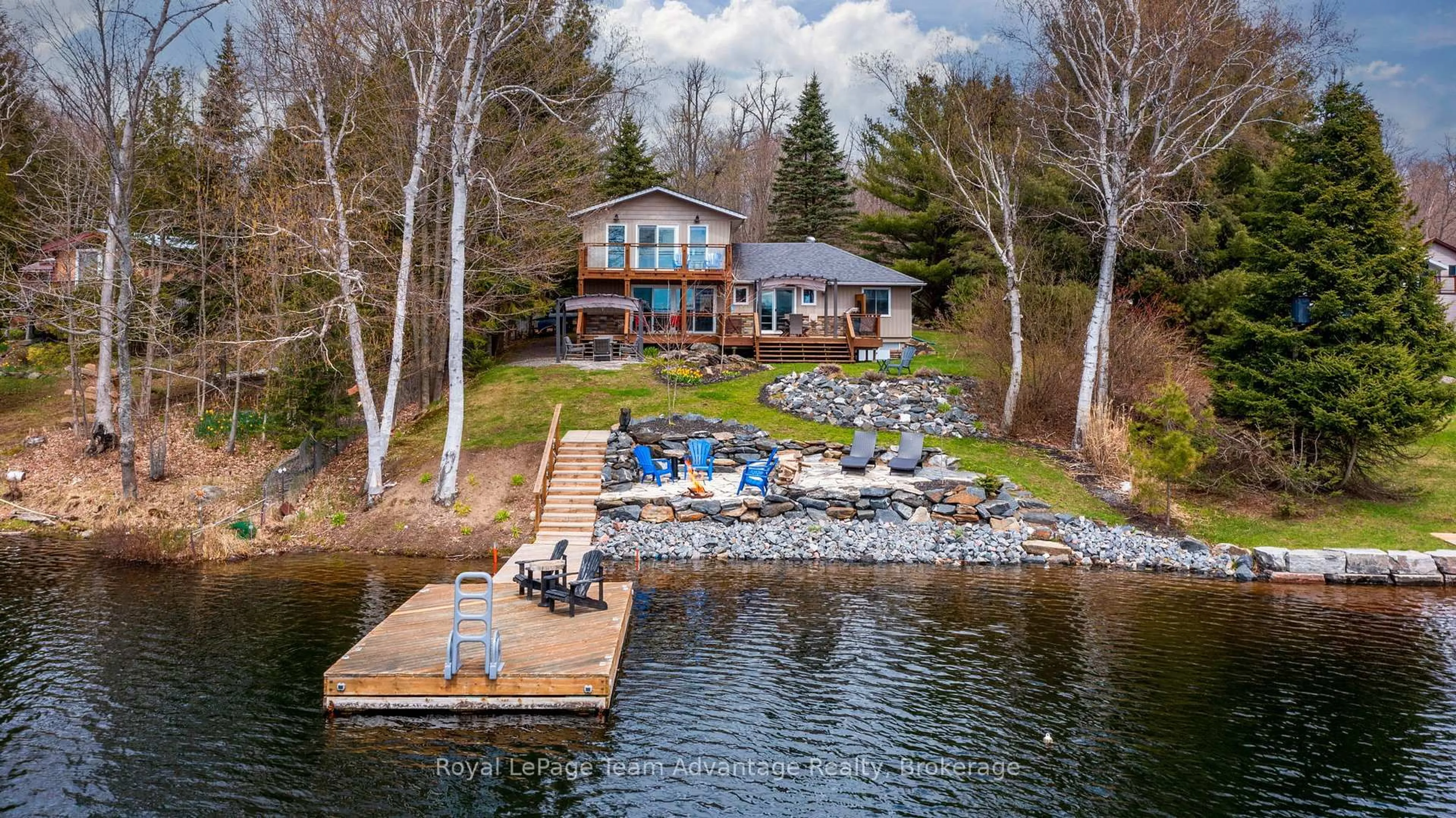 A pic from outside/outdoor area/front of a property/back of a property/a pic from drone, water/lake/river/ocean view for 1 Wren Pl, McDougall Ontario P2A 2W7