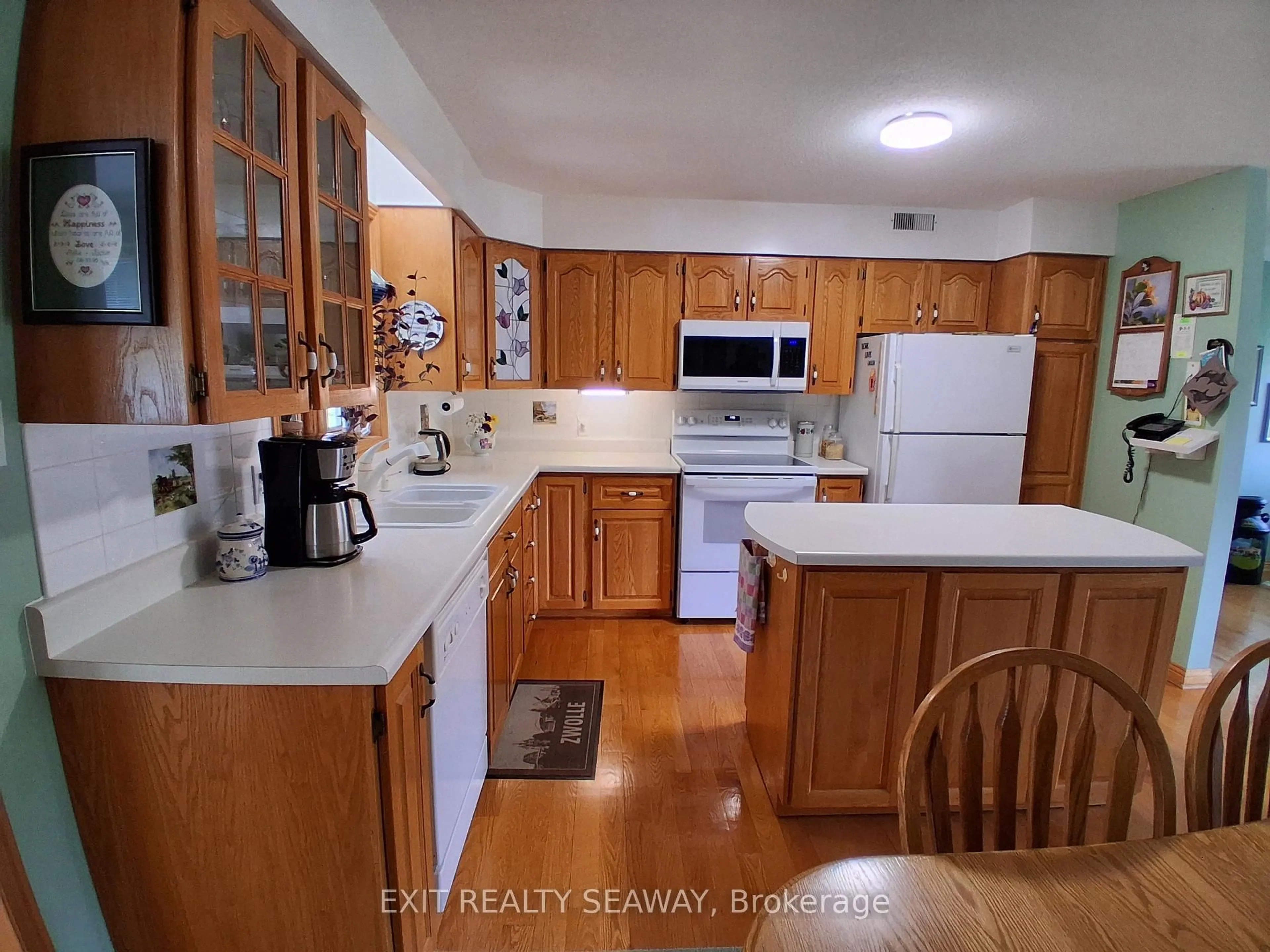 Standard kitchen, unknown for 4557 Carman Rd, South Dundas Ontario K0E 1C0