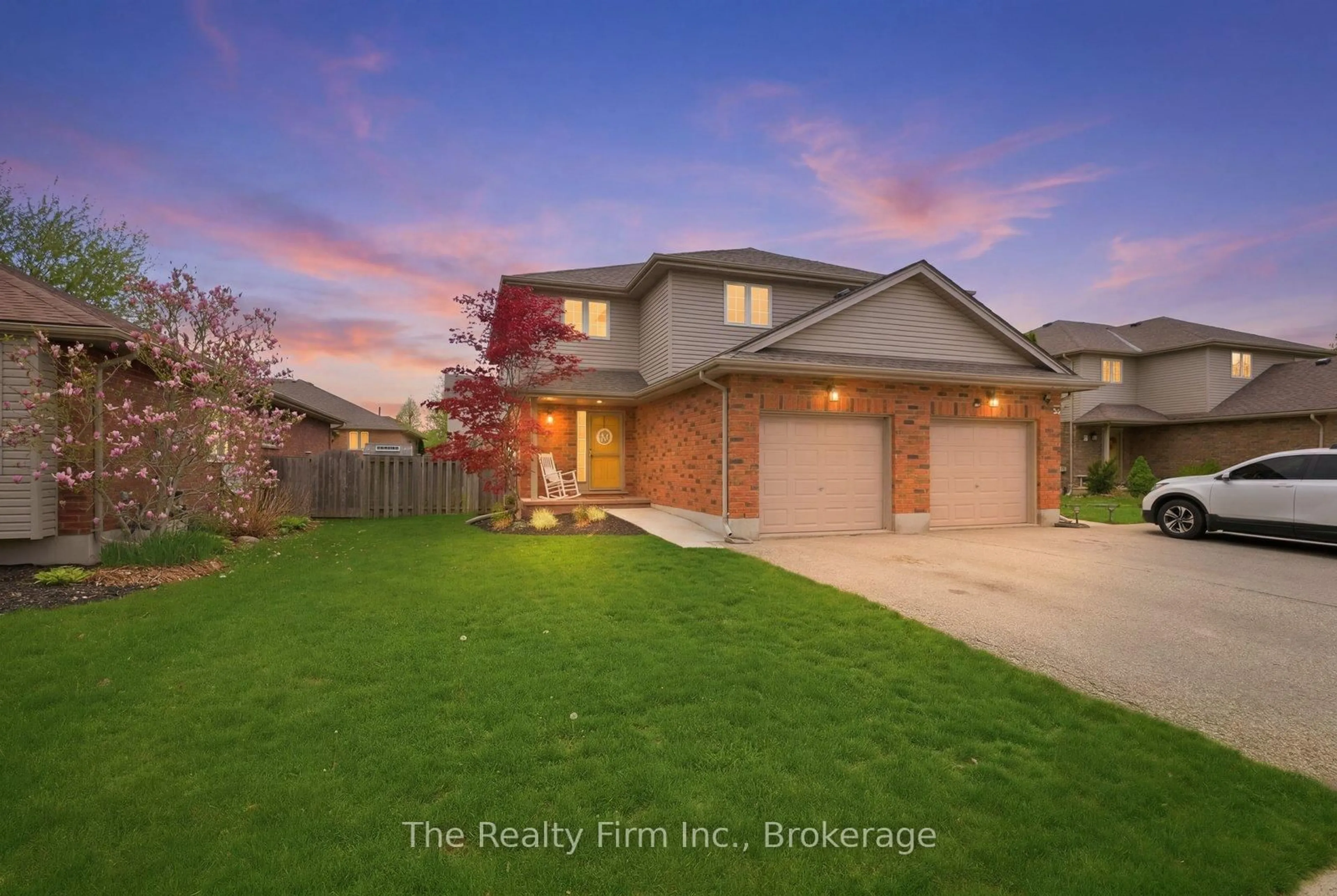 Home with brick exterior material, street for 515 Hummingbird Cres, Woodstock Ontario N4T 1V9