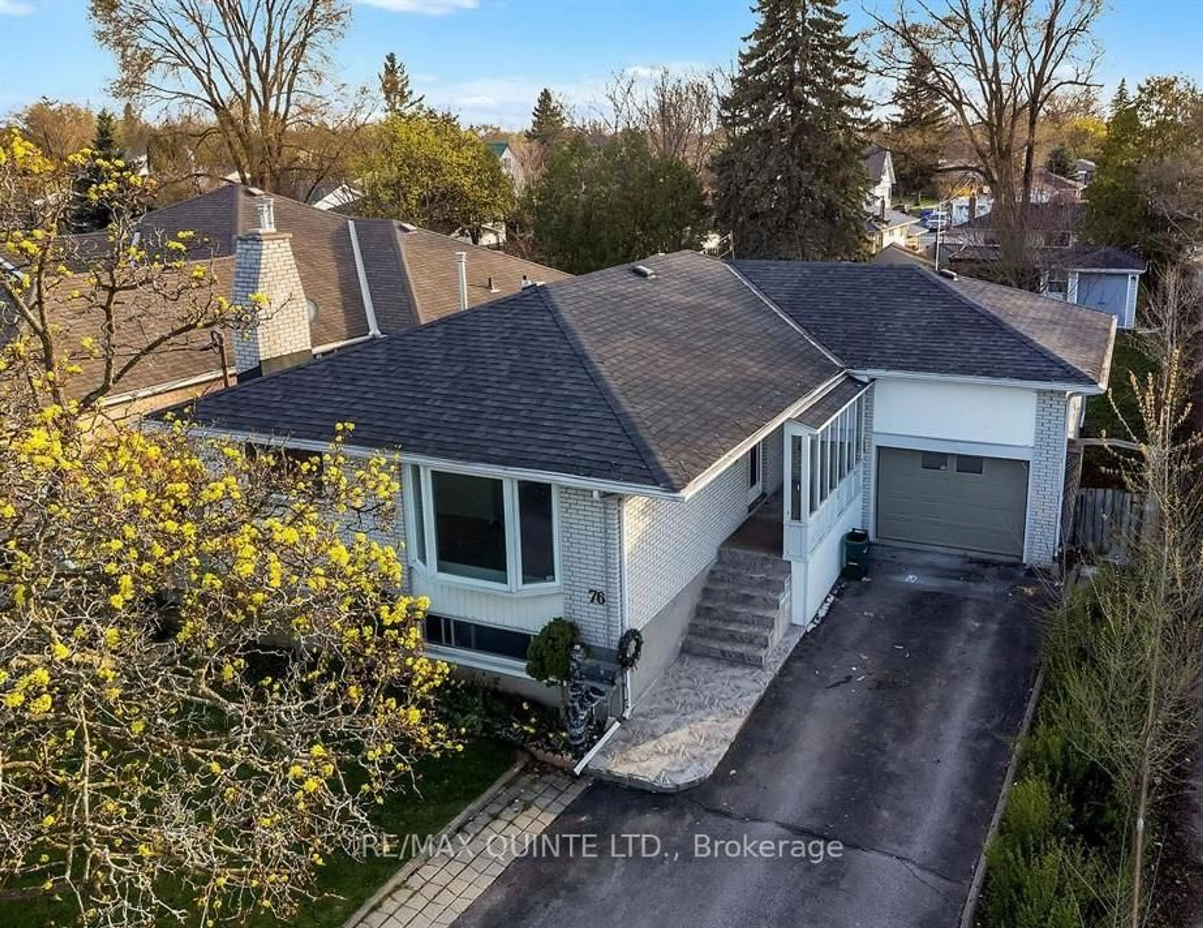 A pic from outside/outdoor area/front of a property/back of a property/a pic from drone, street for 76 Gilbert St, Belleville Ontario K8P 3H2