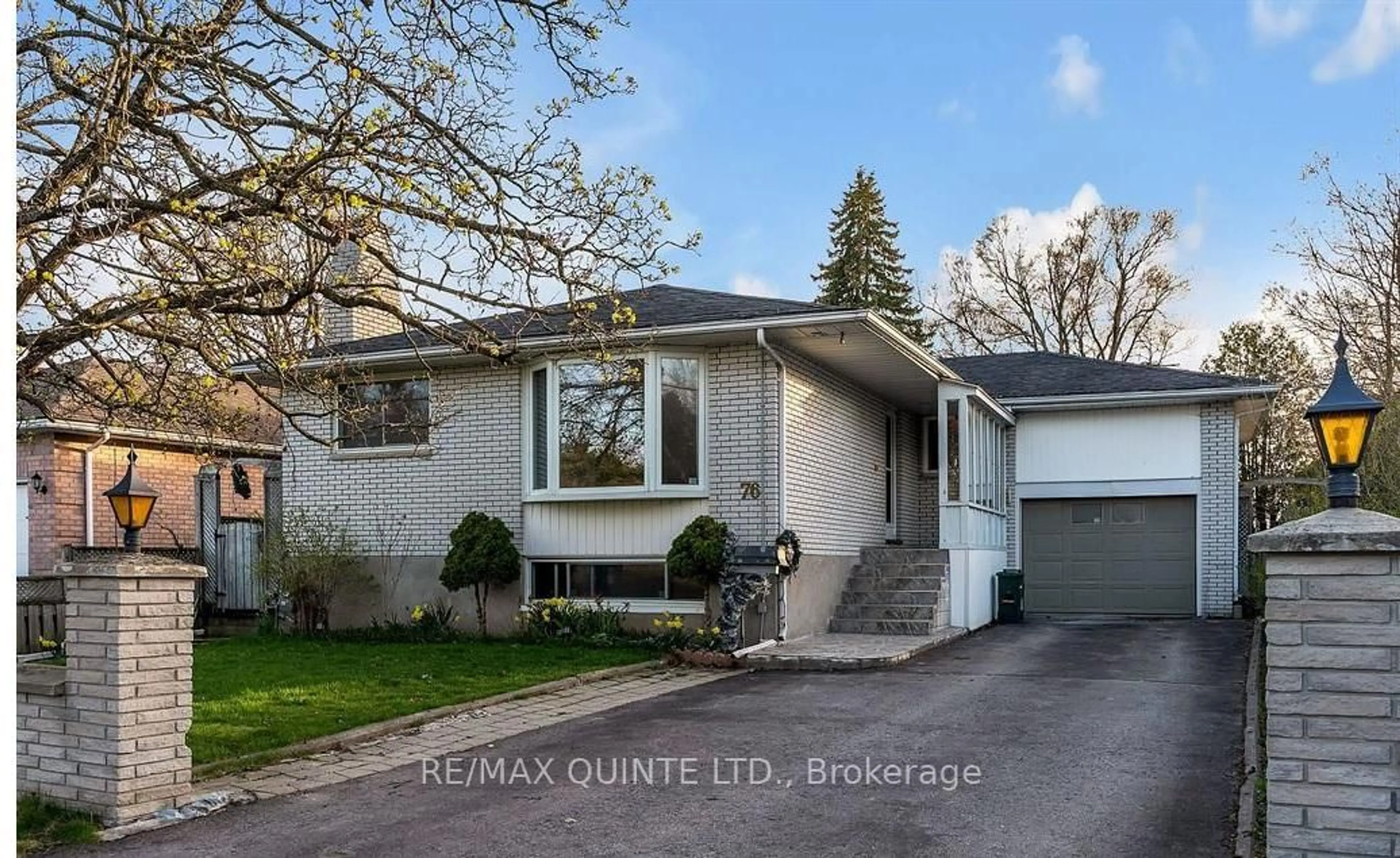 Home with vinyl exterior material, street for 76 Gilbert St, Belleville Ontario K8P 3H2
