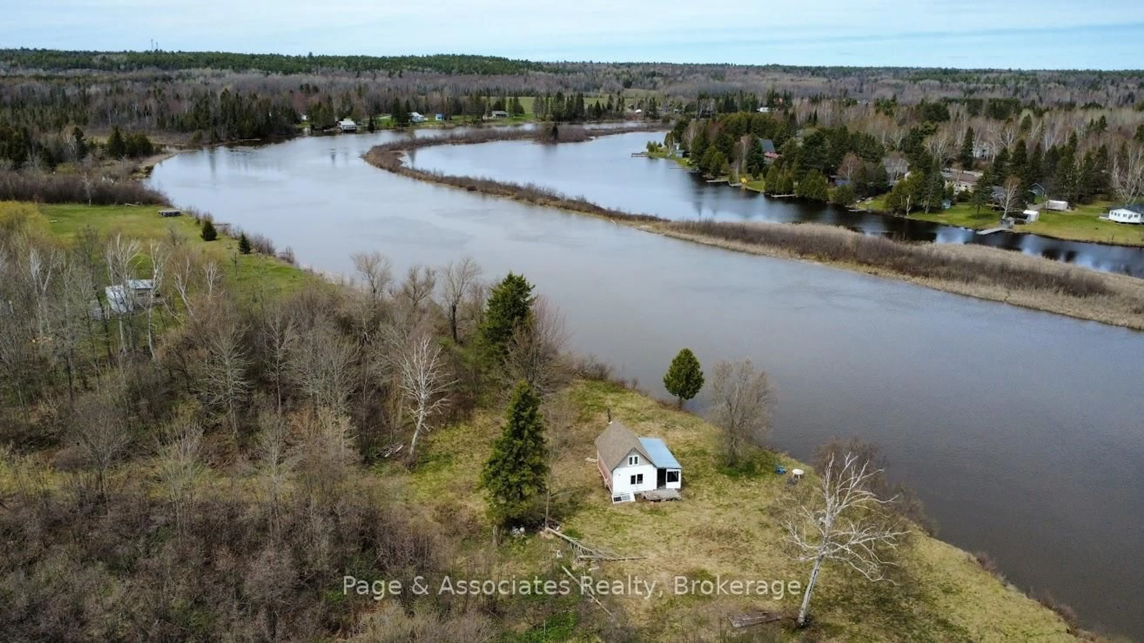A pic from outside/outdoor area/front of a property/back of a property/a pic from drone, water/lake/river/ocean view for 44 DE L'ETANG Rd, West Nipissing Ontario P2B 2K7