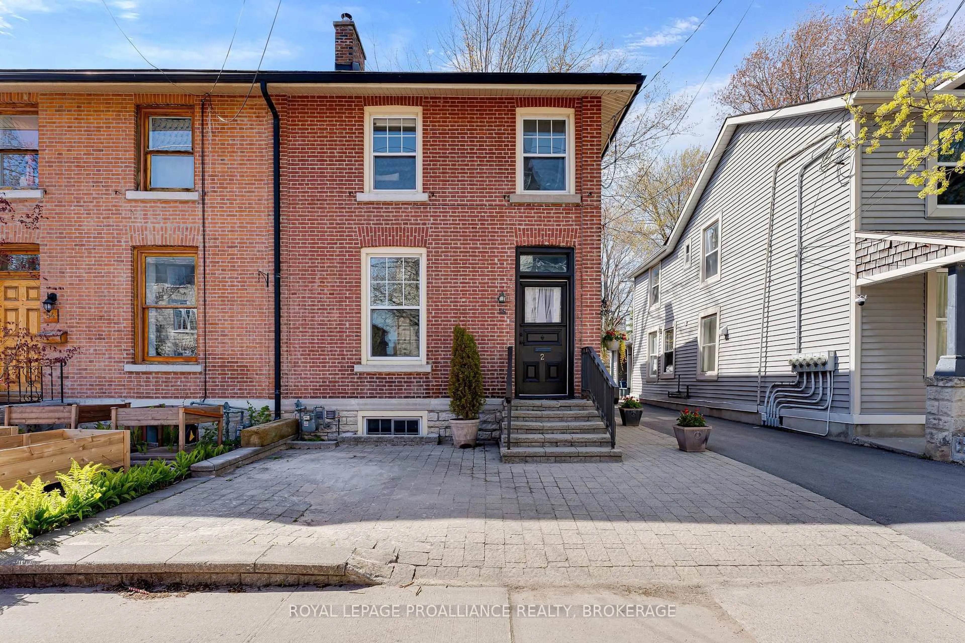 Home with brick exterior material, street for 56 Wellington St, Kingston Ontario K7L 3C3