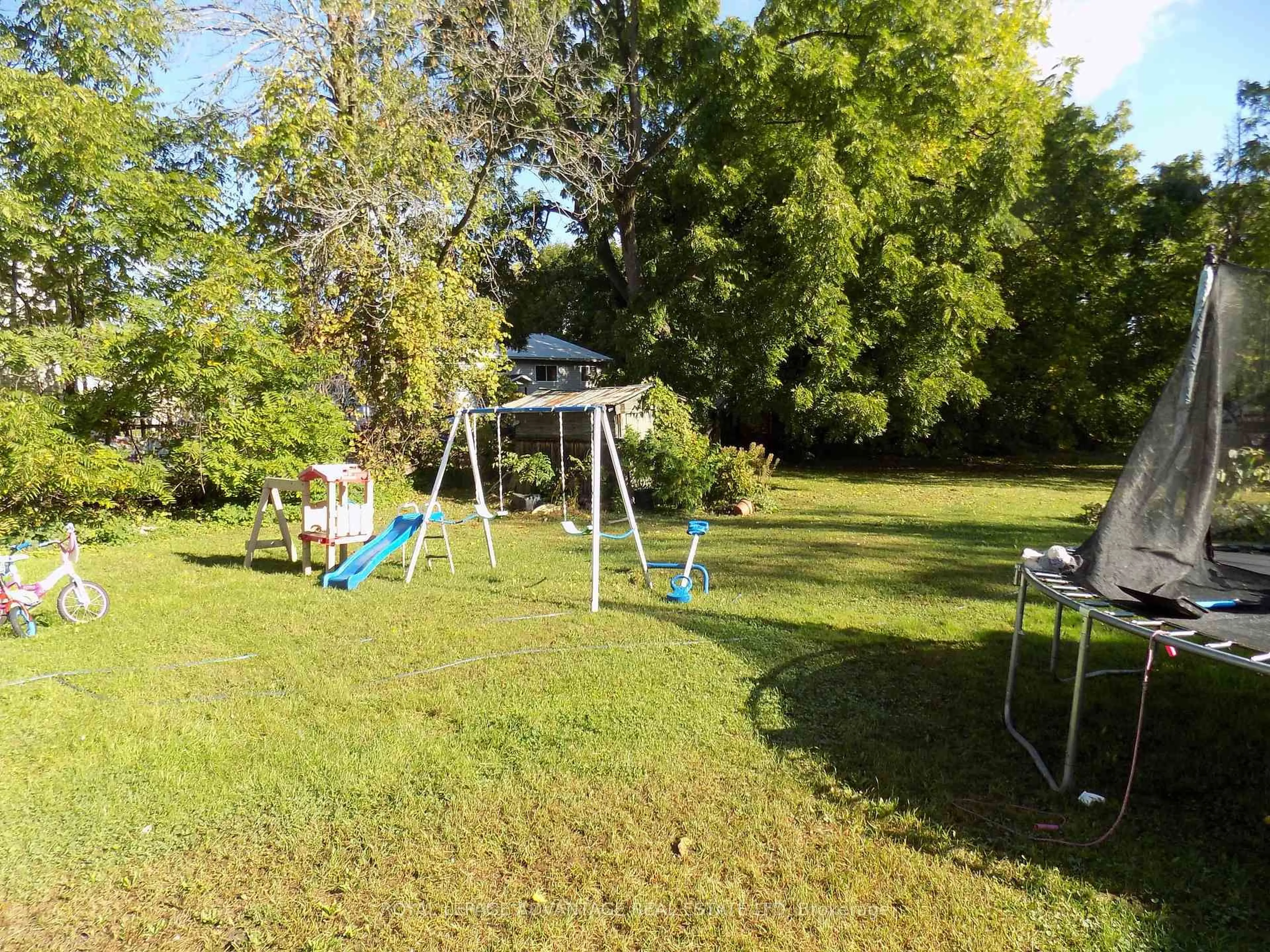 A pic from outside/outdoor area/front of a property/back of a property/a pic from drone, water/lake/river/ocean view for 59 Drummond St, Perth Ontario K7H 1G3