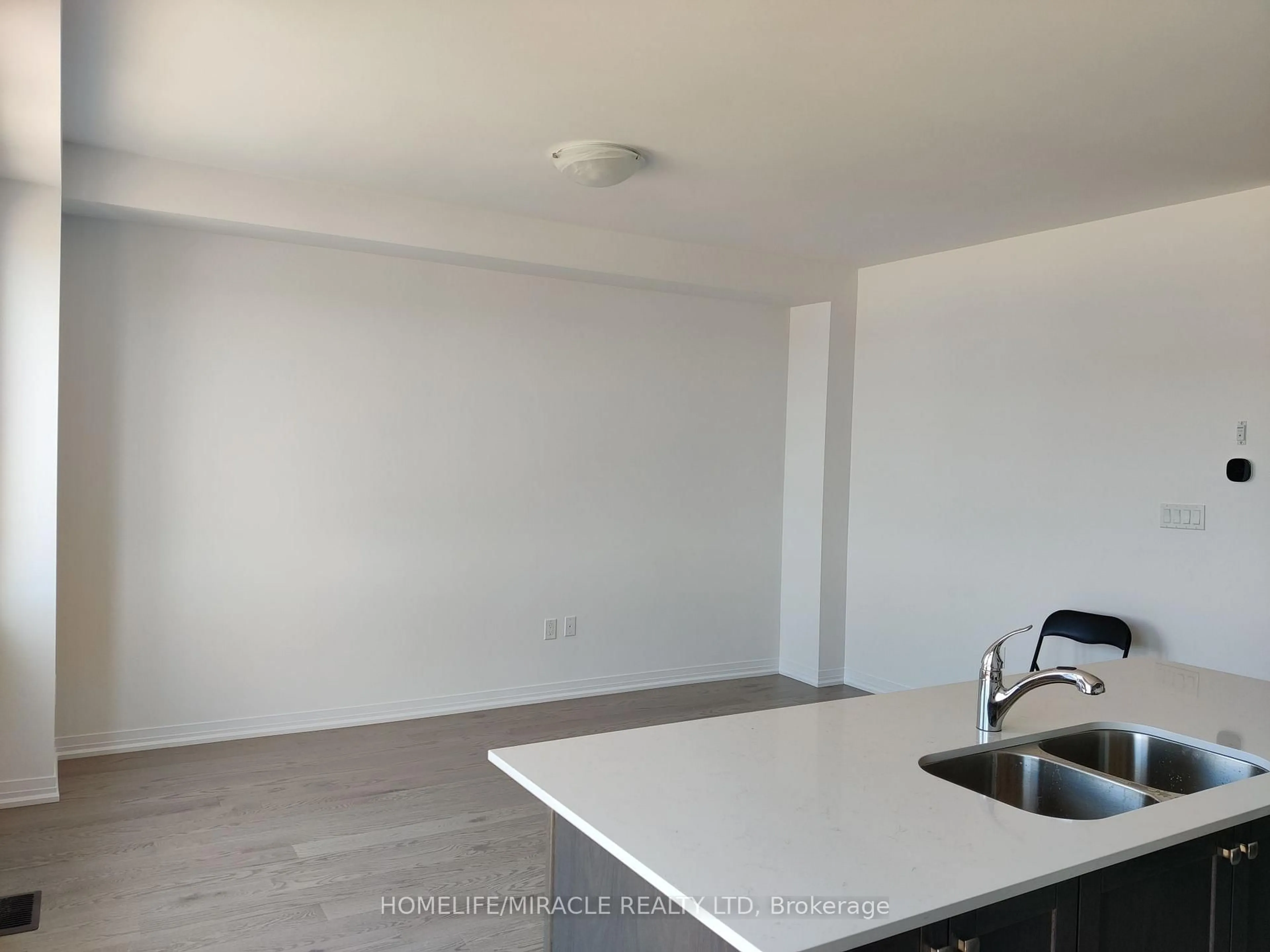 A pic of a room for 451 Jack Wilford Way, South-West Oxford Ontario N4S 0G7