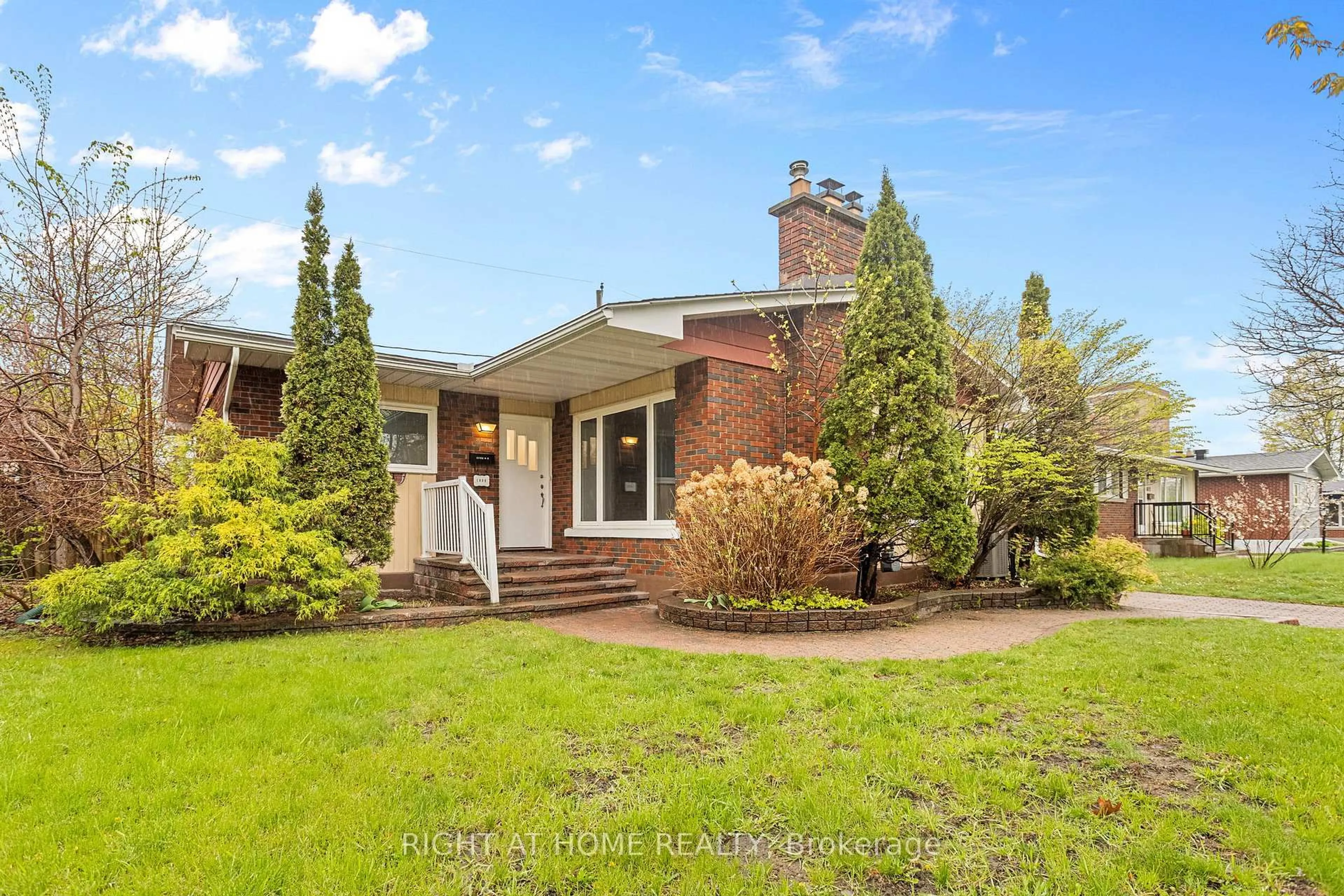 Home with brick exterior material, street for 1808 Gilbert Ave, Ottawa Ontario K2C 1A4