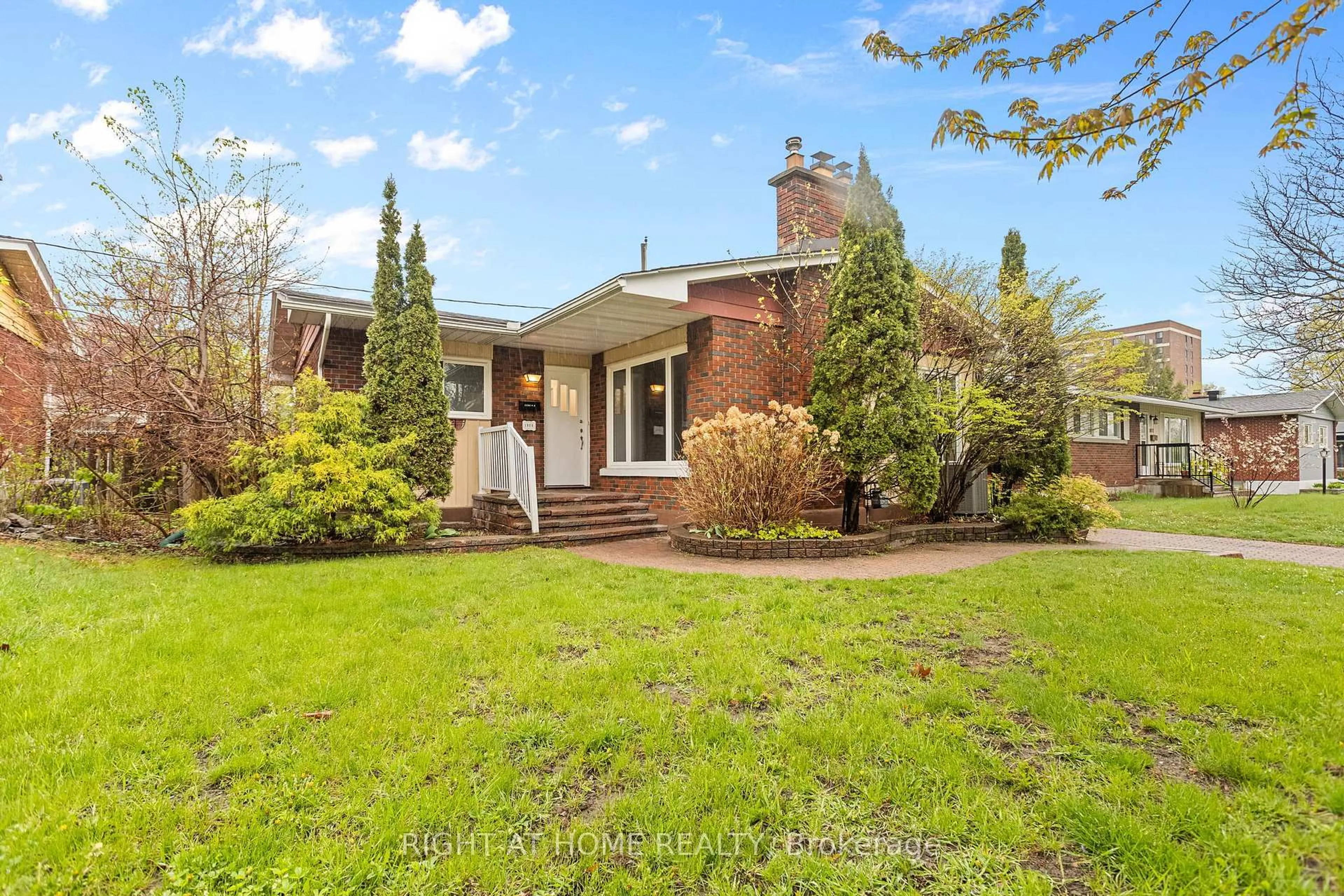 Home with brick exterior material, street for 1808 Gilbert Ave, Ottawa Ontario K2C 1A4