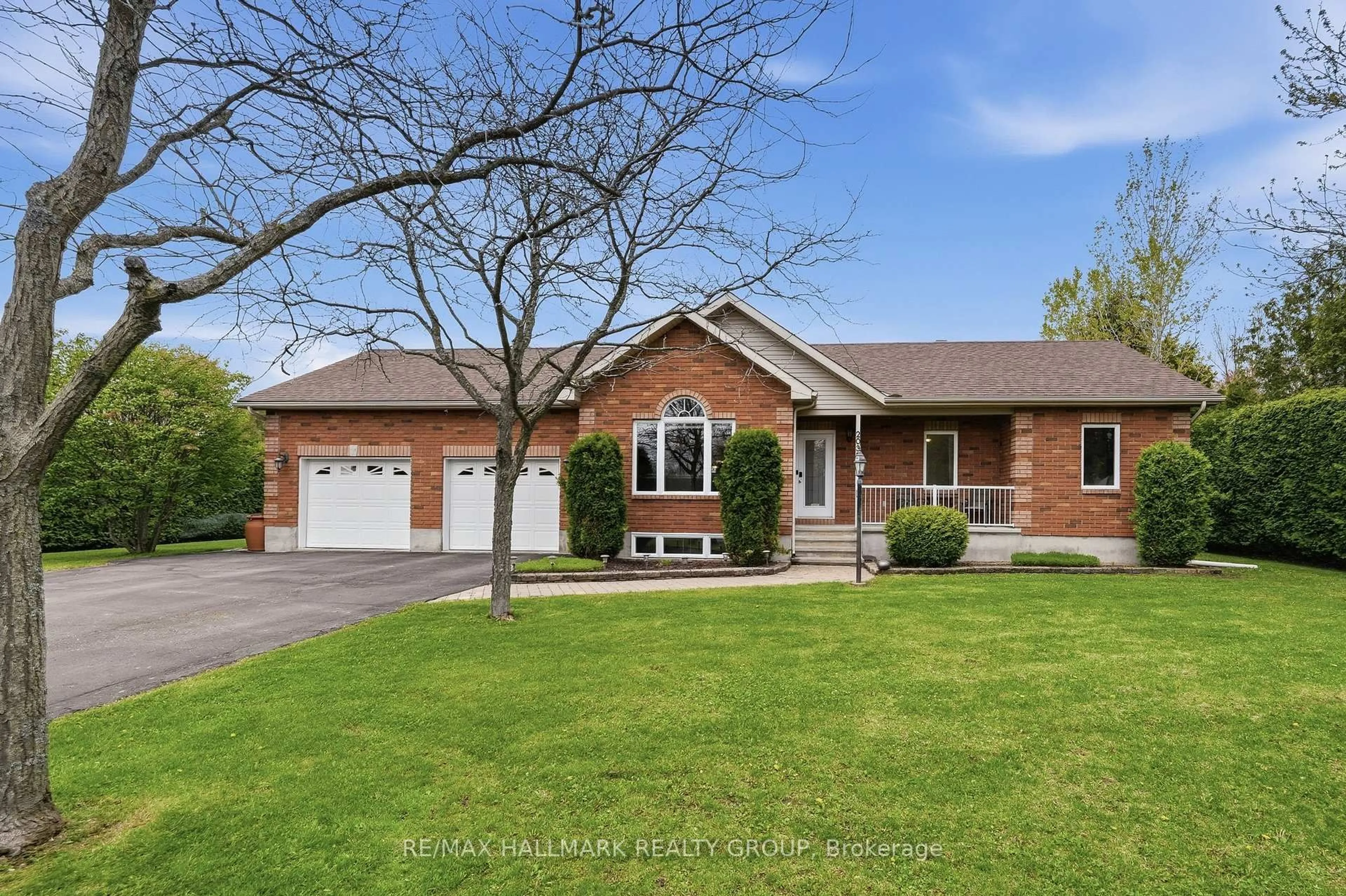 Home with brick exterior material, street for 2039 Onyx St, Vars Ontario K0A 3H0