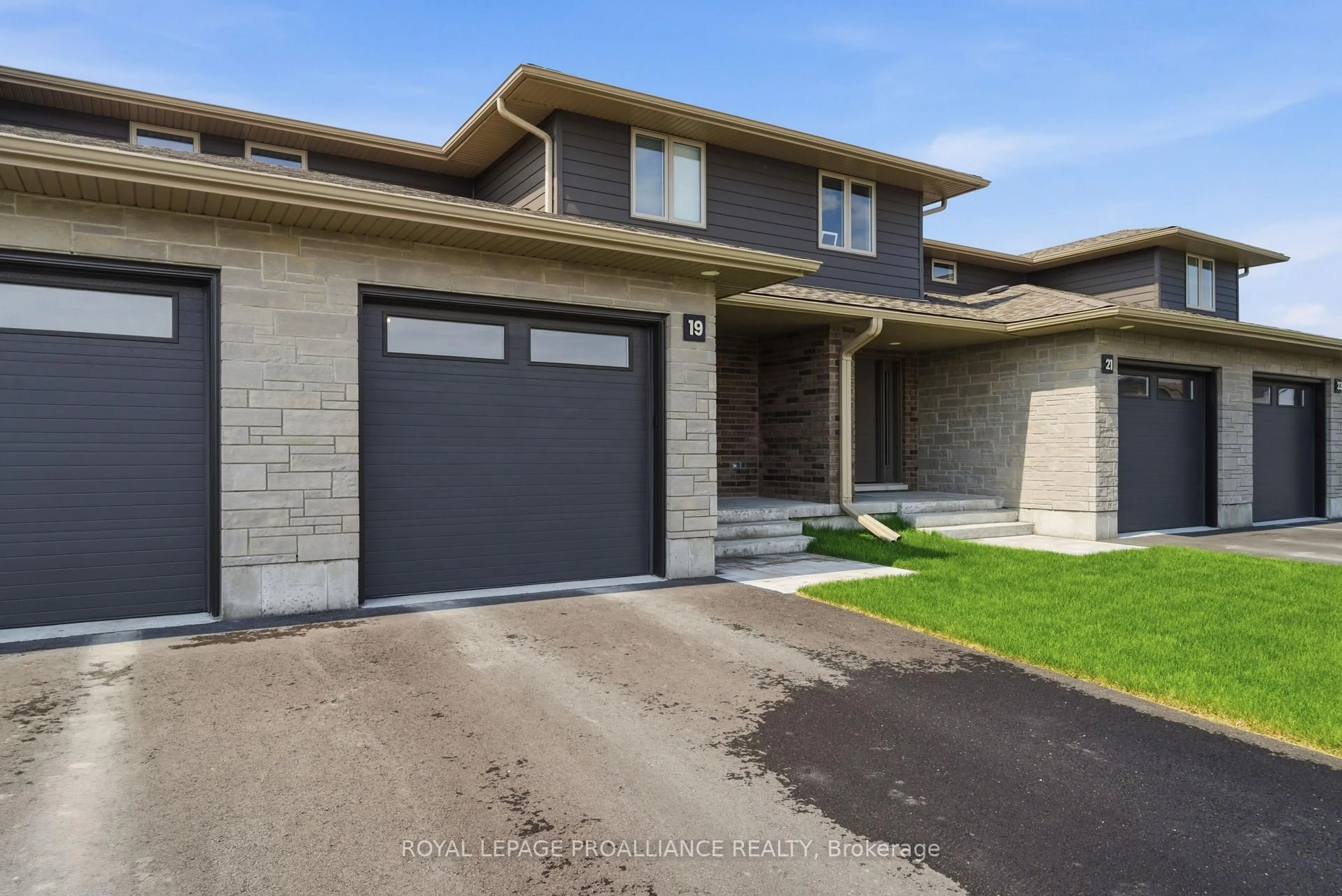 Home with brick exterior material, street for 19 Parkland Circ, Quinte West Ontario K8V 0R3