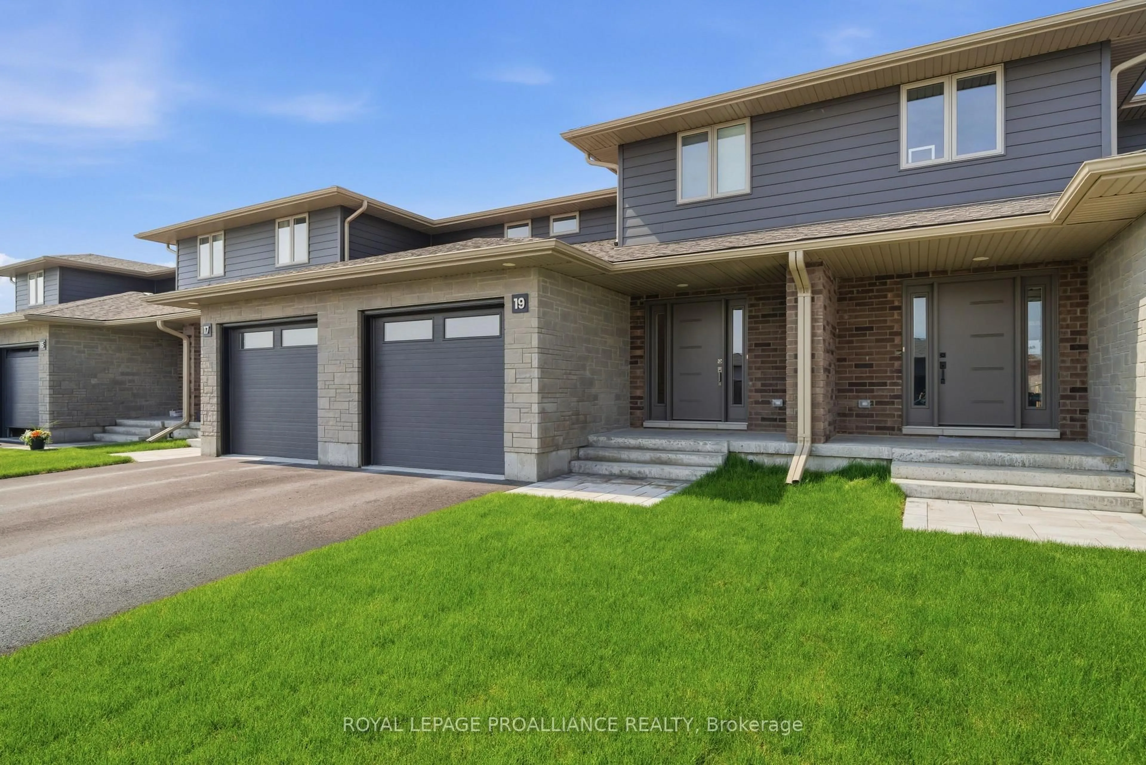 Home with brick exterior material, street for 19 Parkland Circ, Quinte West Ontario K8V 0R3