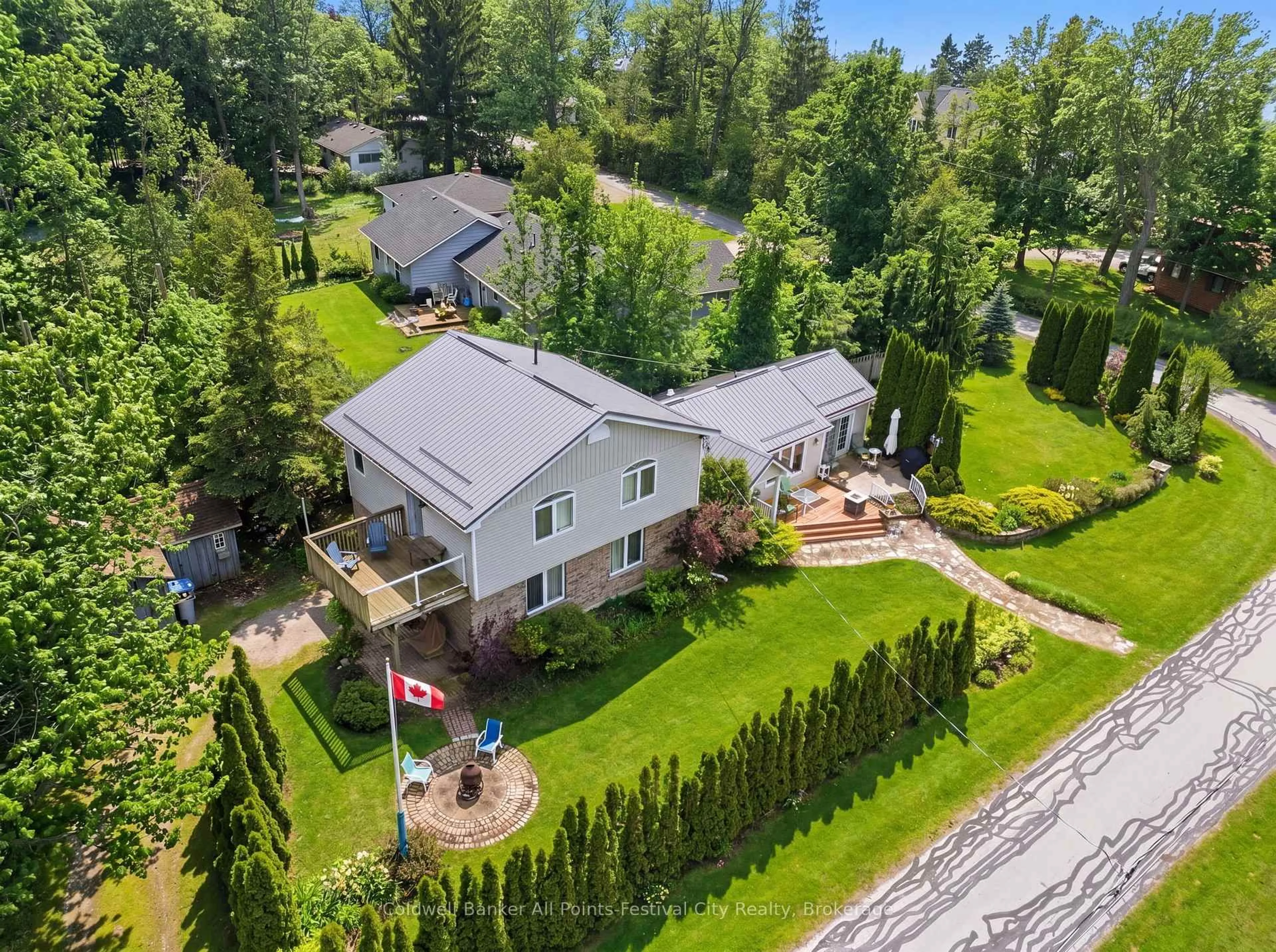 A pic from outside/outdoor area/front of a property/back of a property/a pic from drone, unknown for 13 Ravine Park Rd, Central Huron Ontario N7A 3X8